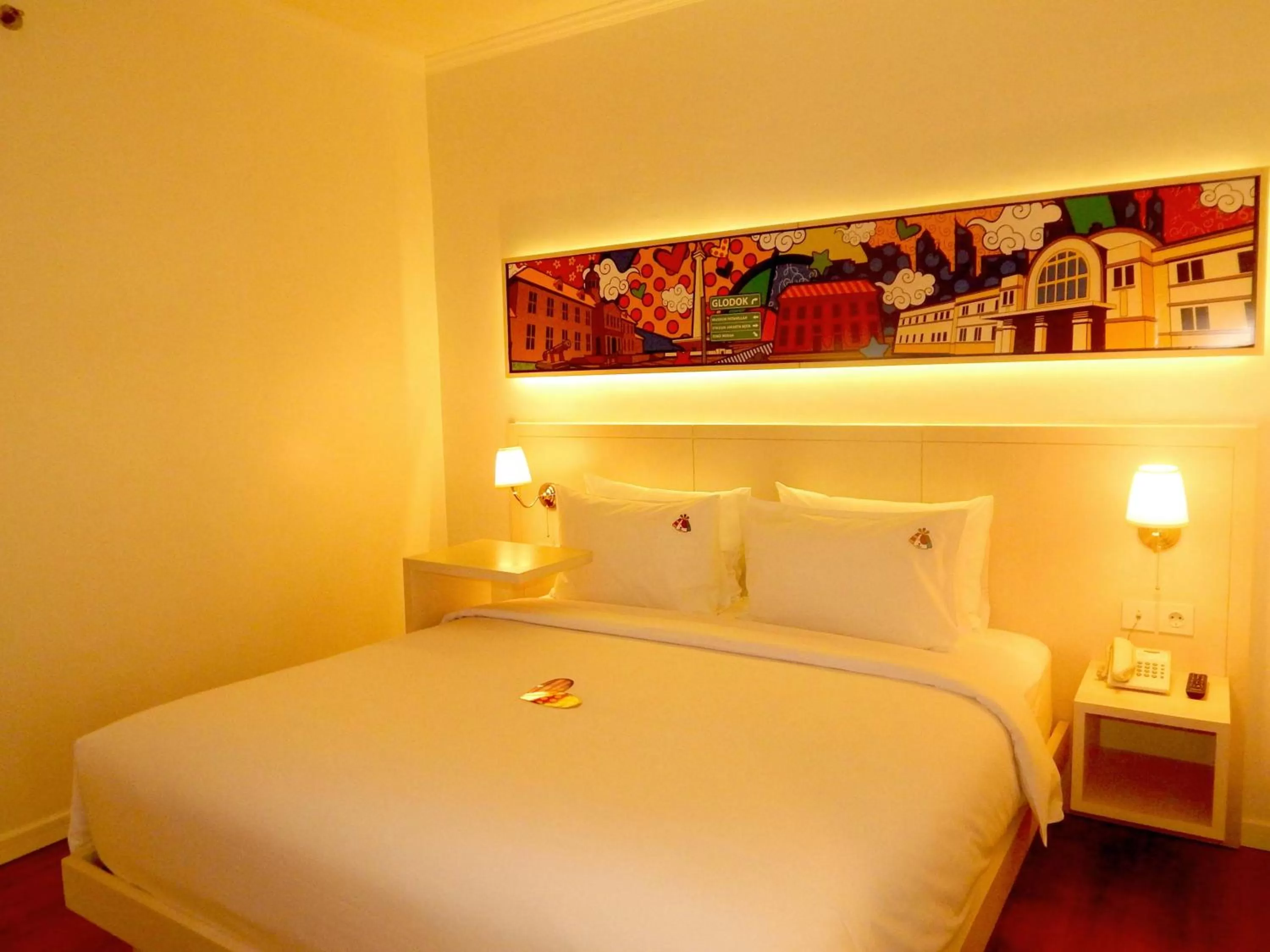 Bed in MaxOne Signature Glodok Jakarta