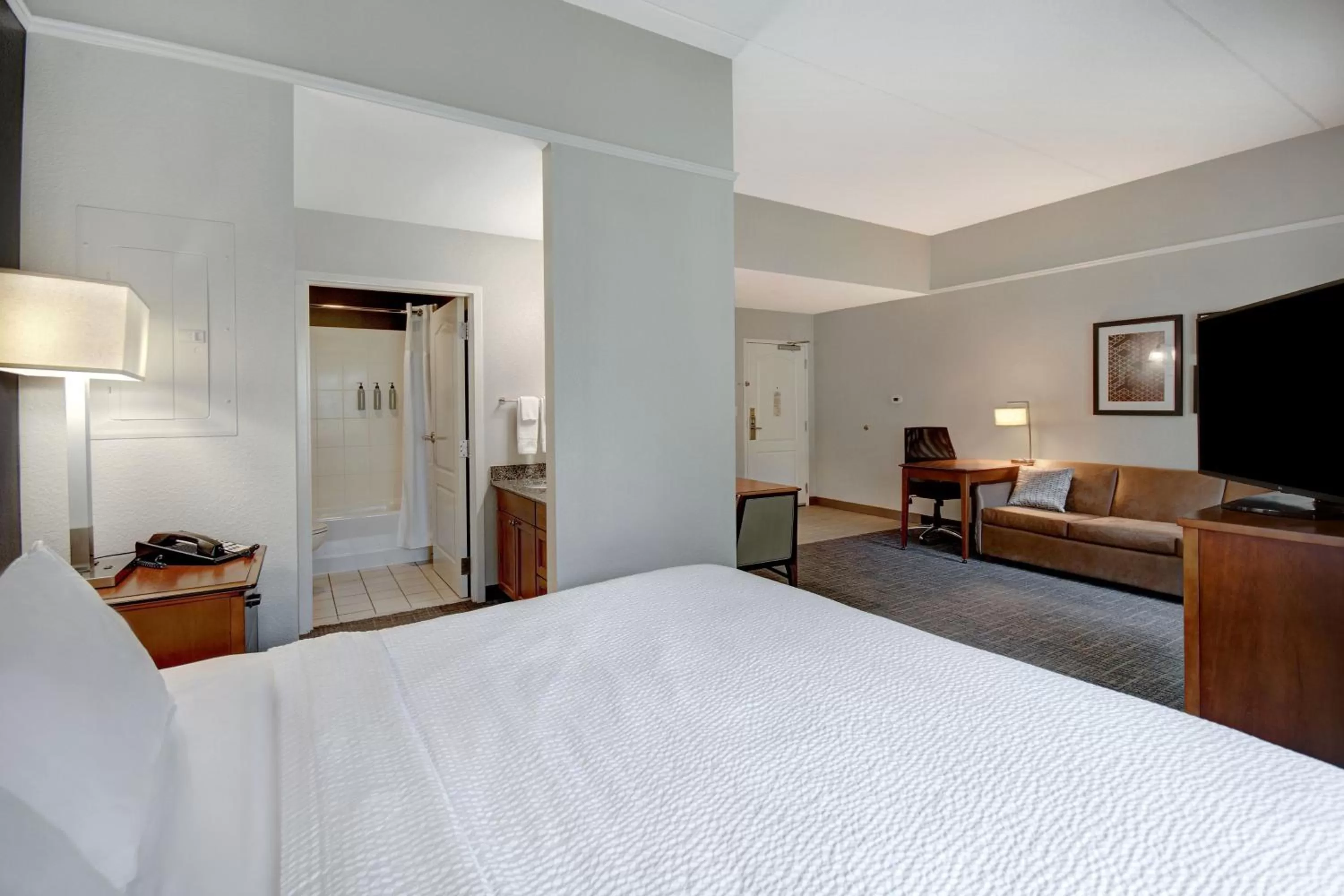 Photo of the whole room, Bed in Residence Inn by Marriott Morgantown Medical Center Area