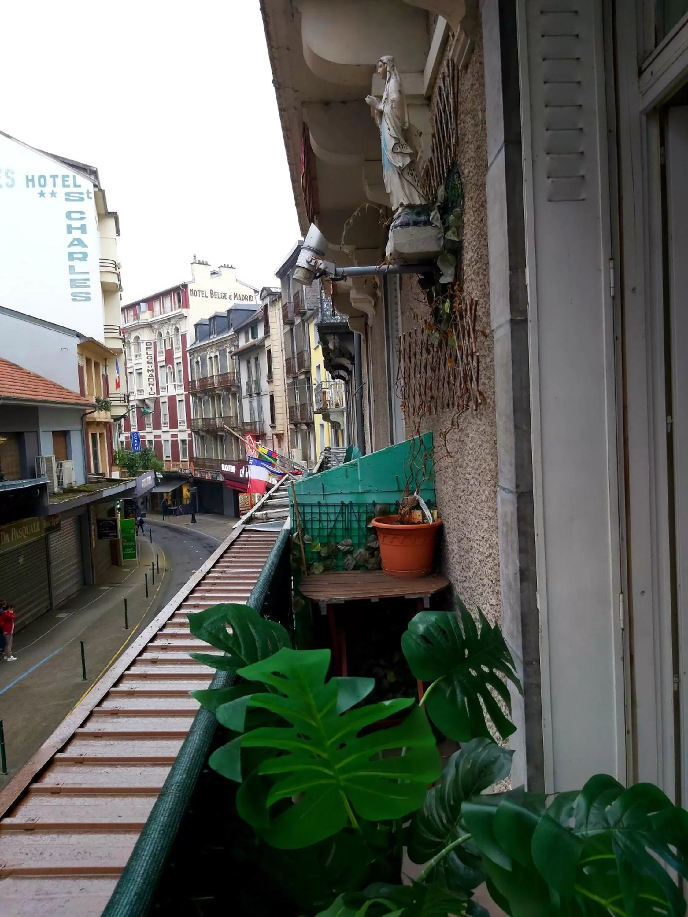 Property building in la Résidence Berceau de Bernadette - Bernadette's cradle - Near Bernadette'House