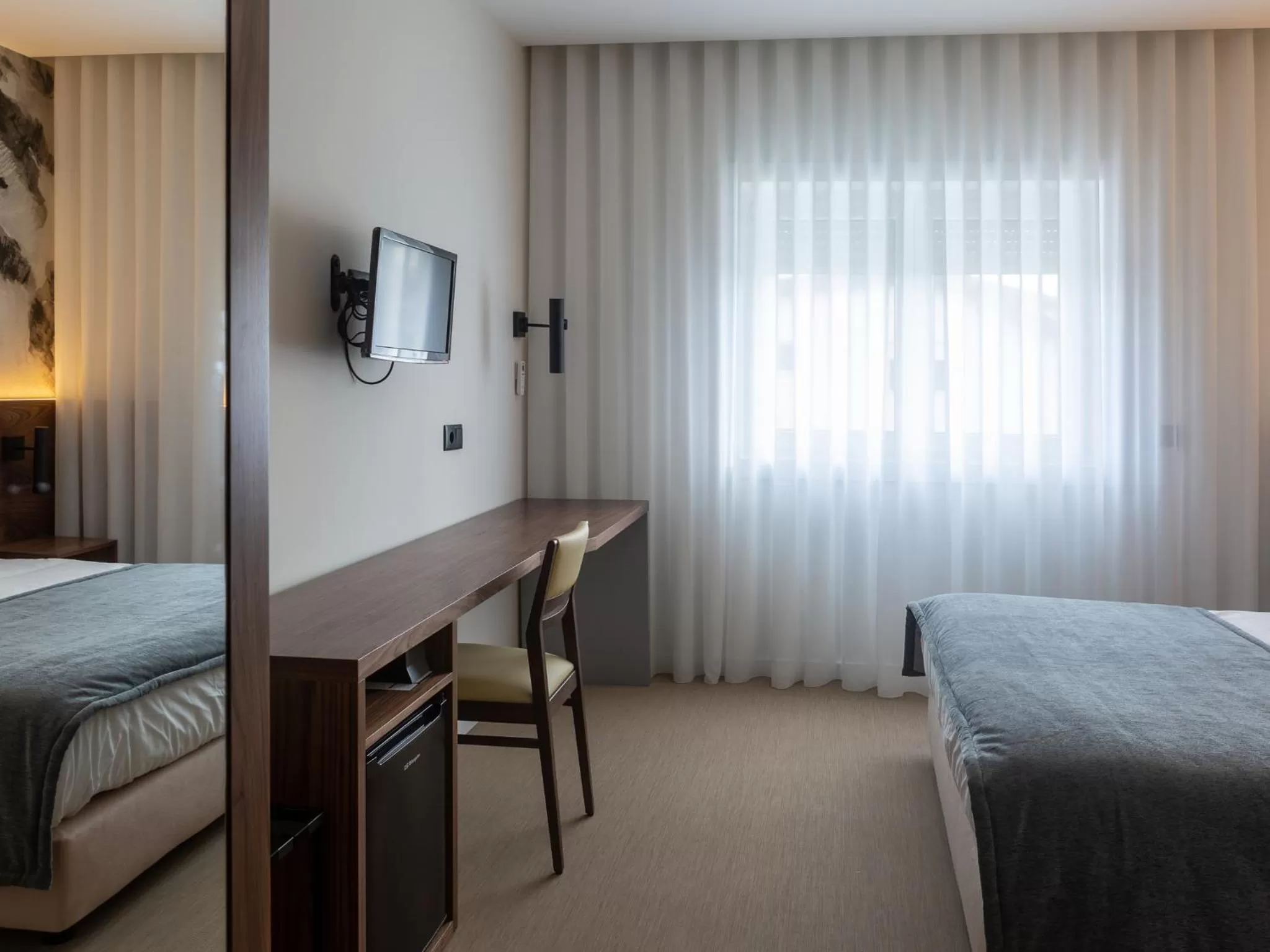 TV and multimedia, Bed in Hotel Afonso V & SPA