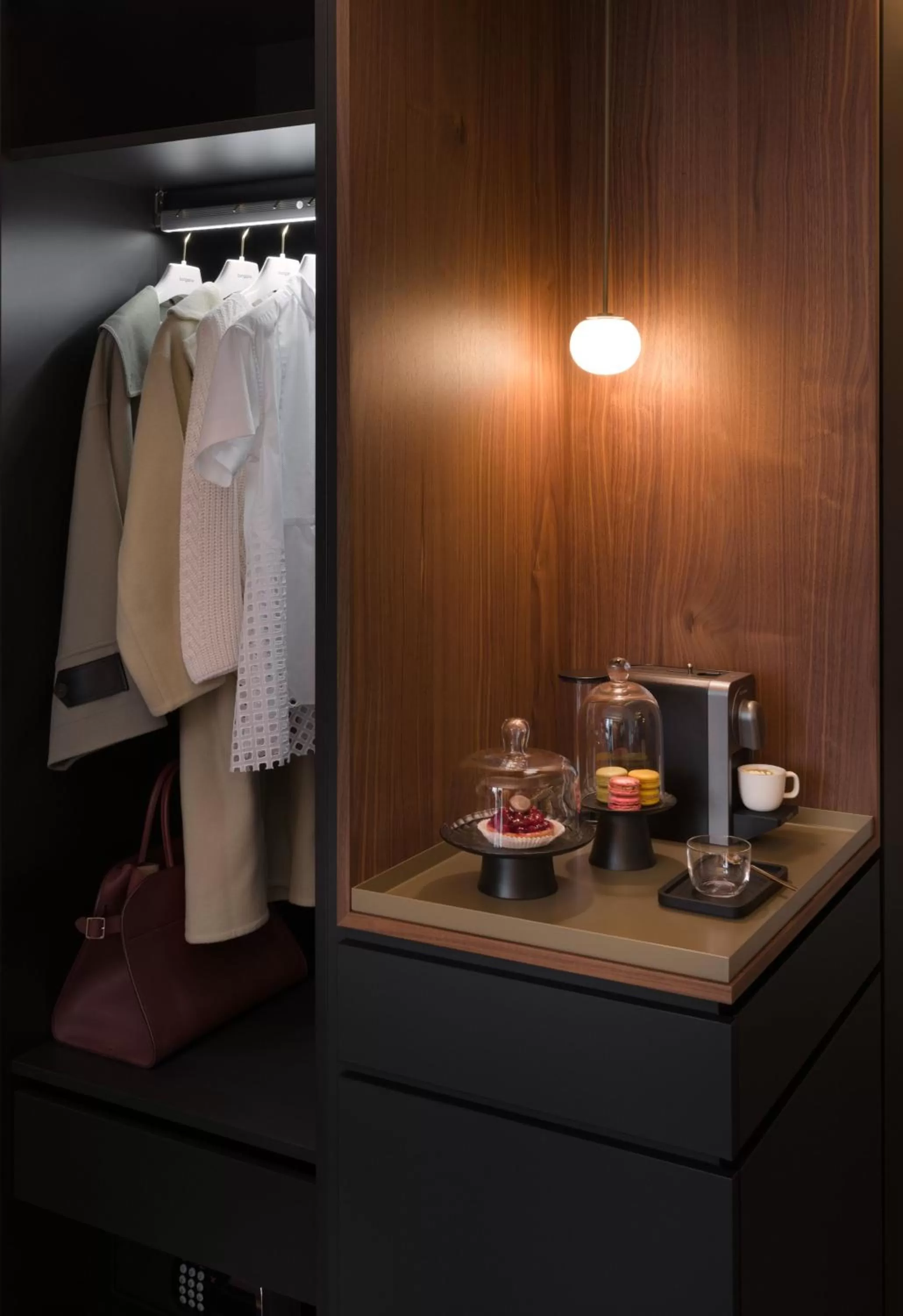 Coffee/tea facilities in EmiLu Design Hotel