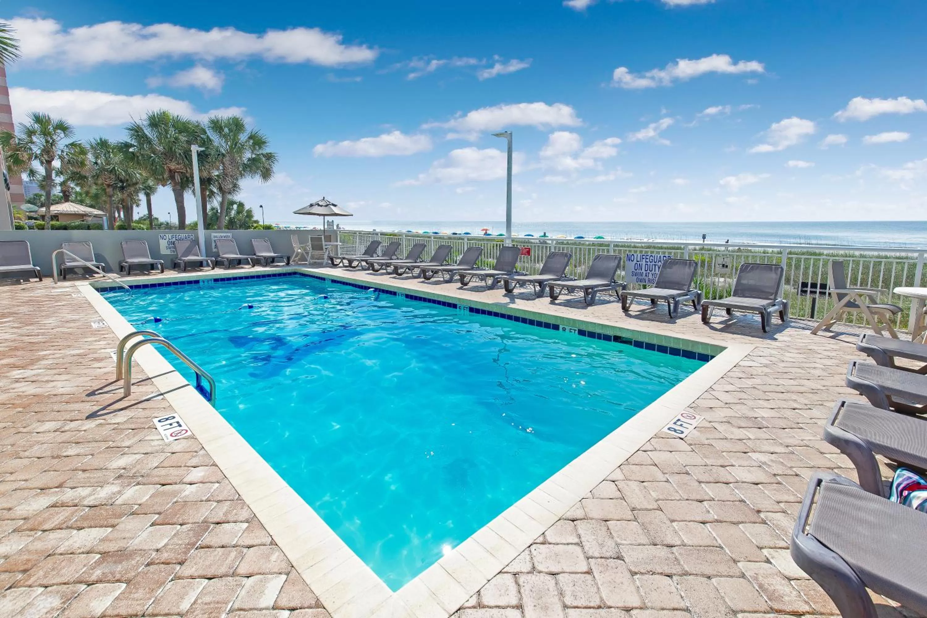 Swimming pool in Atlantica Resort
