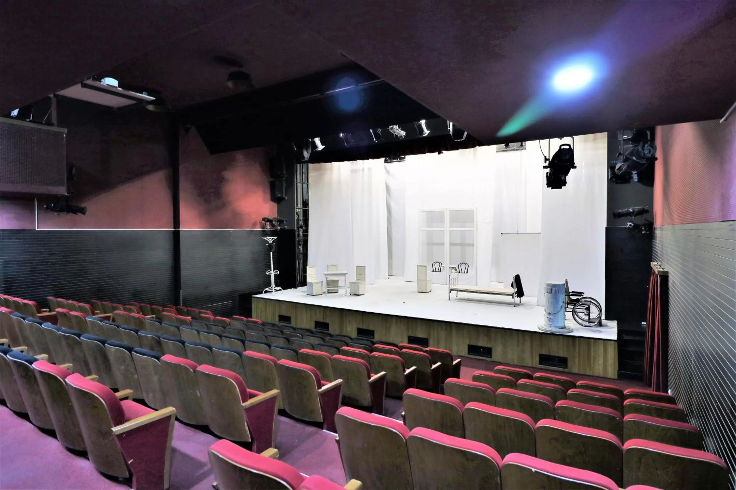 Evening entertainment in Hotel Liberty Theatre