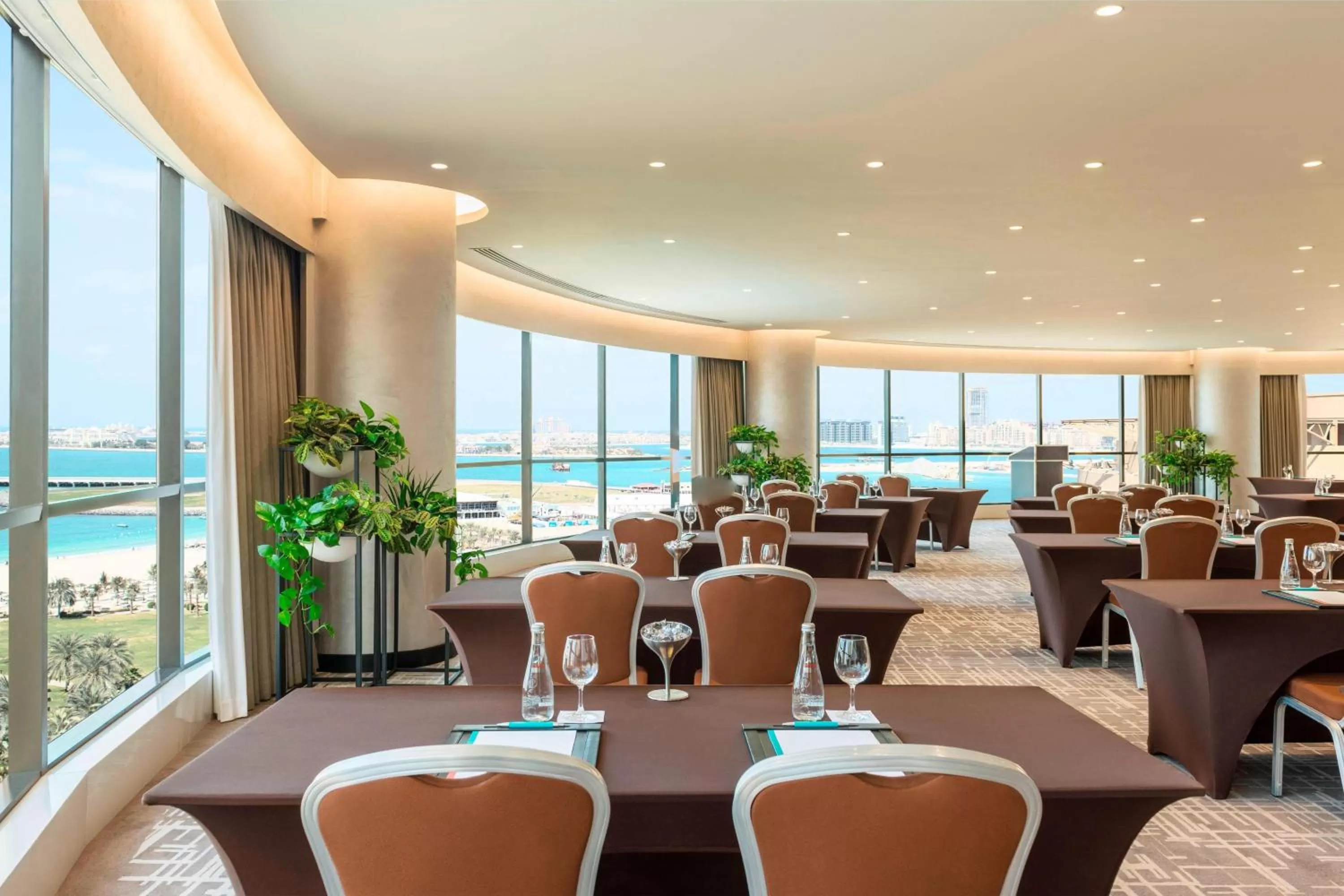 Restaurant/places to eat in Le Royal Meridien Beach Resort & Spa Dubai