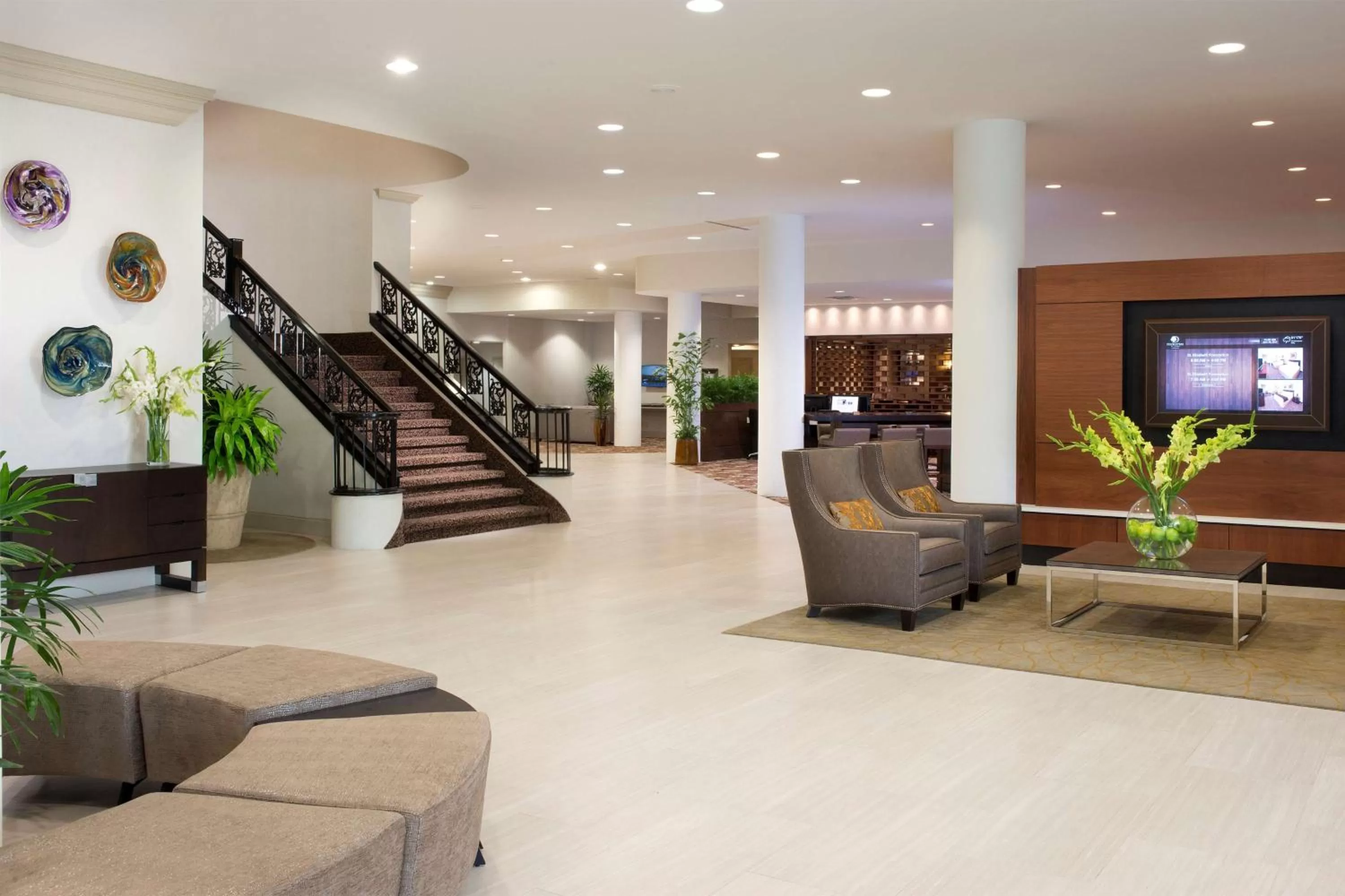 Lobby or reception in DoubleTree by Hilton Lafayette