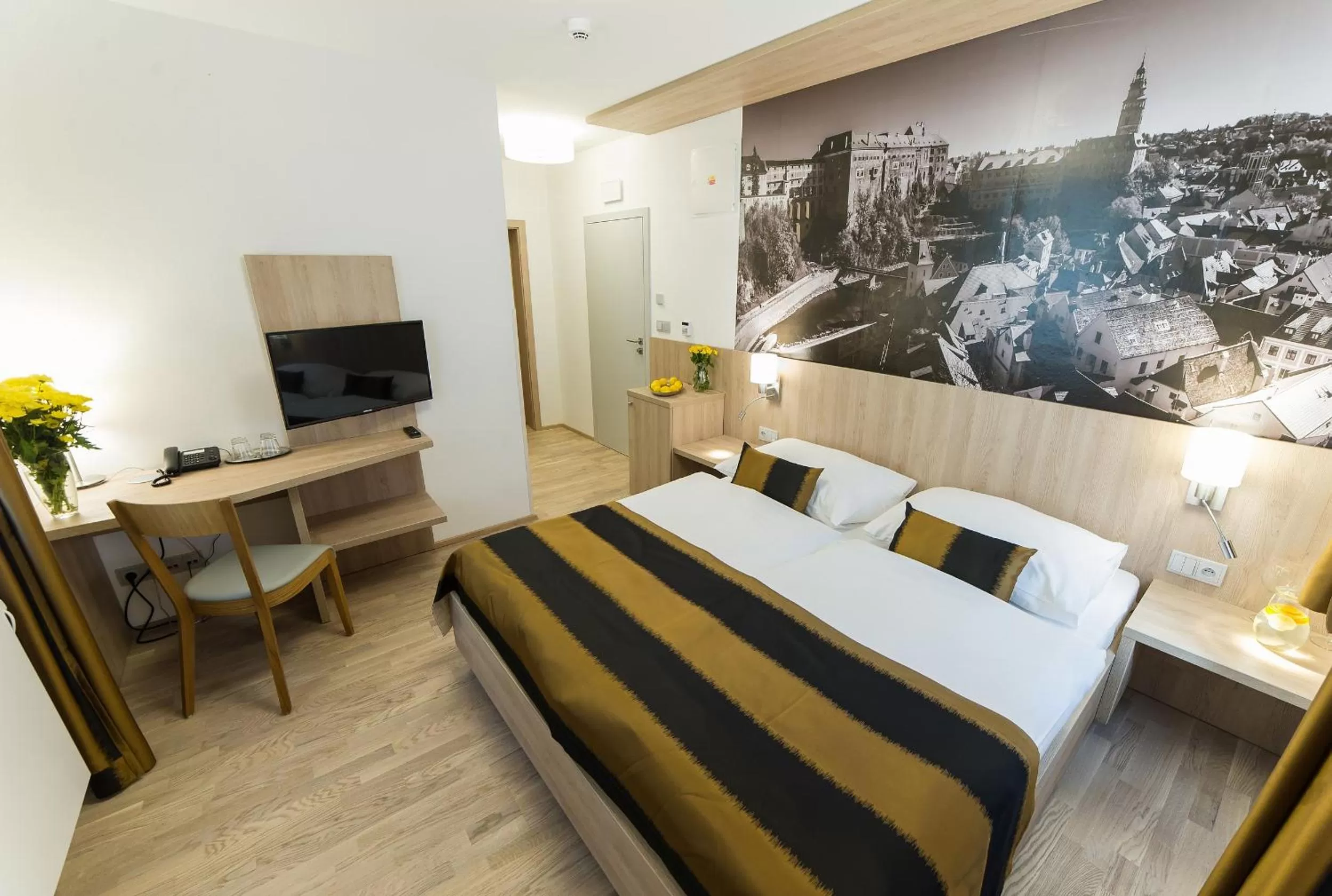 Bed in Garni hotel Castle Bridge