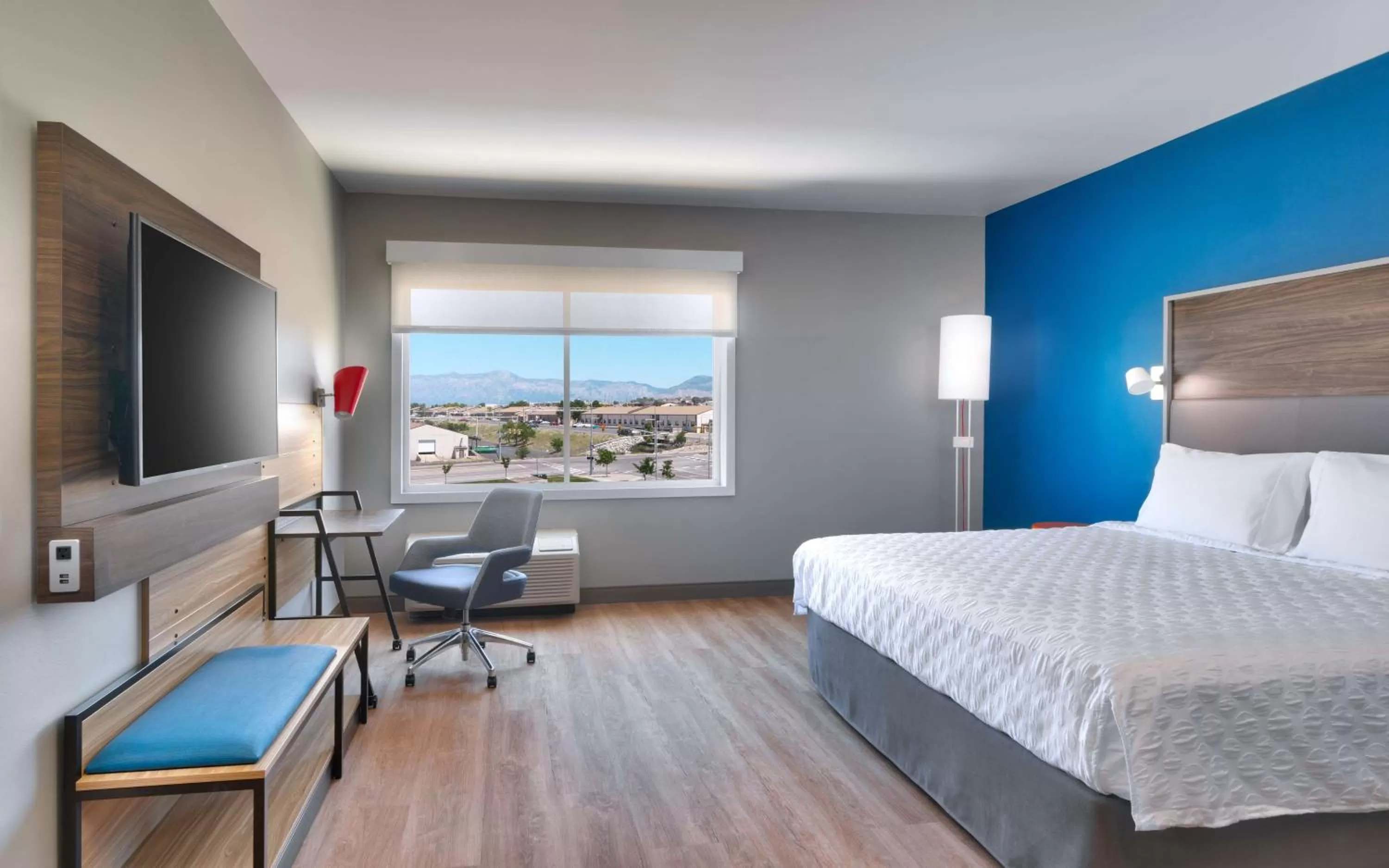 Bedroom, Bed in Tru By Hilton Clearfield Hill Air Force Base, Ut