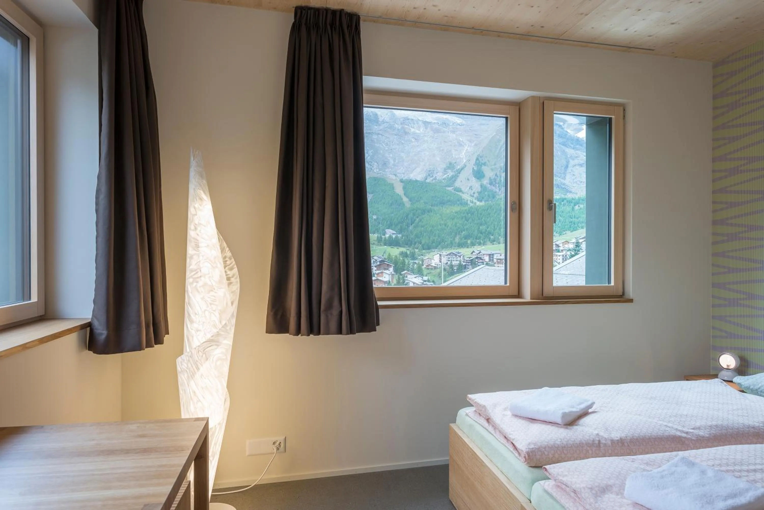 Bed in Saas-Fee wellnesshostel4000