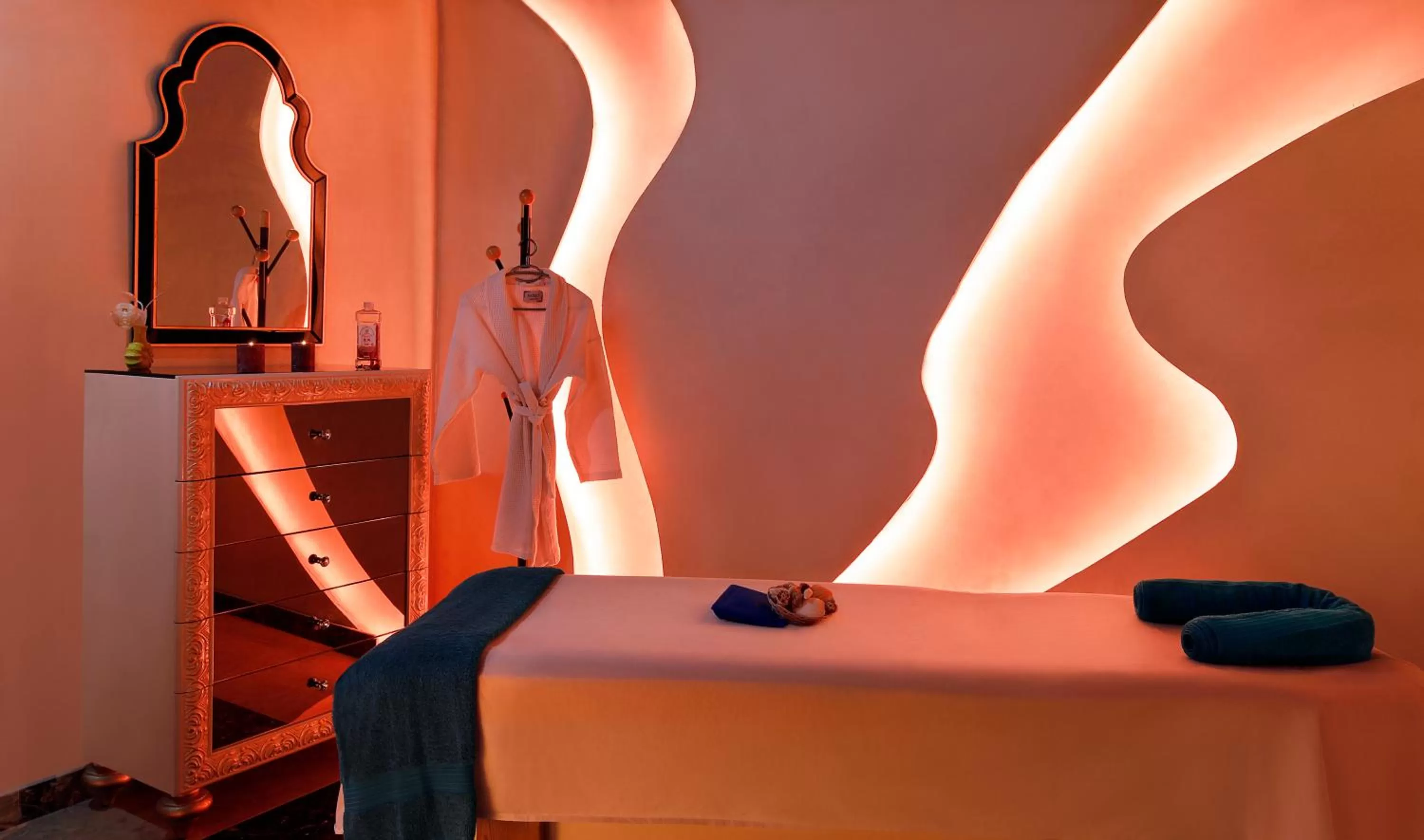 Massage in Grand Excelsior Hotel Deira