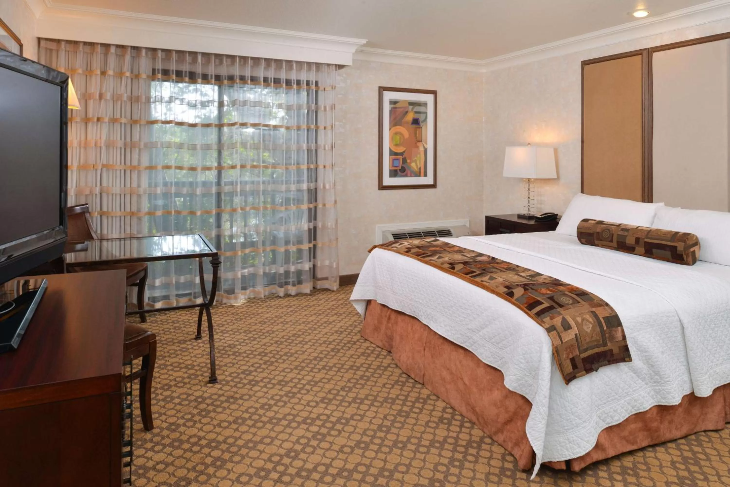 Double Room with Two Double Beds and Bath Tub - Disability Access/Non-Smoking in Best Western Corte Madera Inn