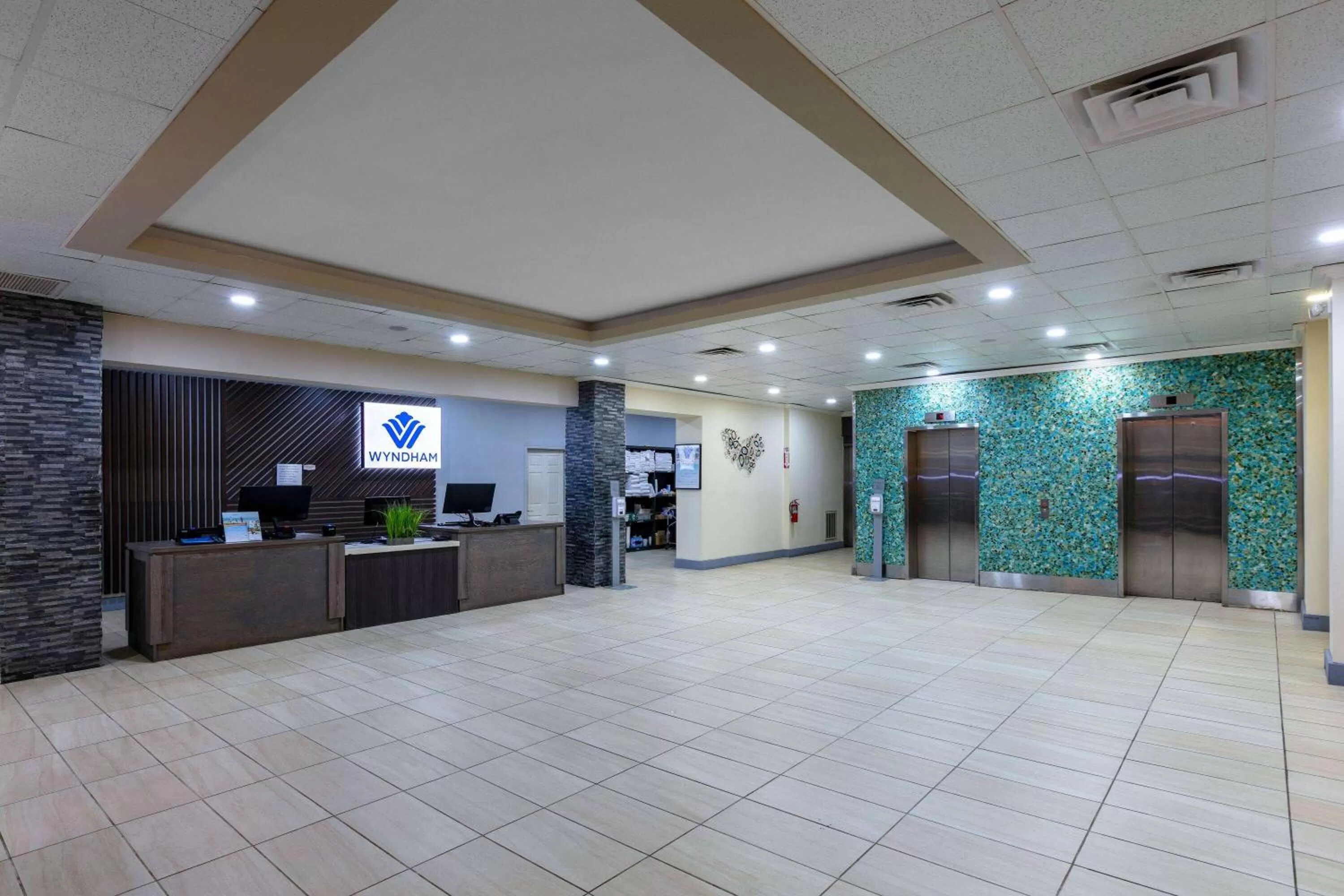Lobby or reception in Wyndham Corpus Christi Resort North Padre Island