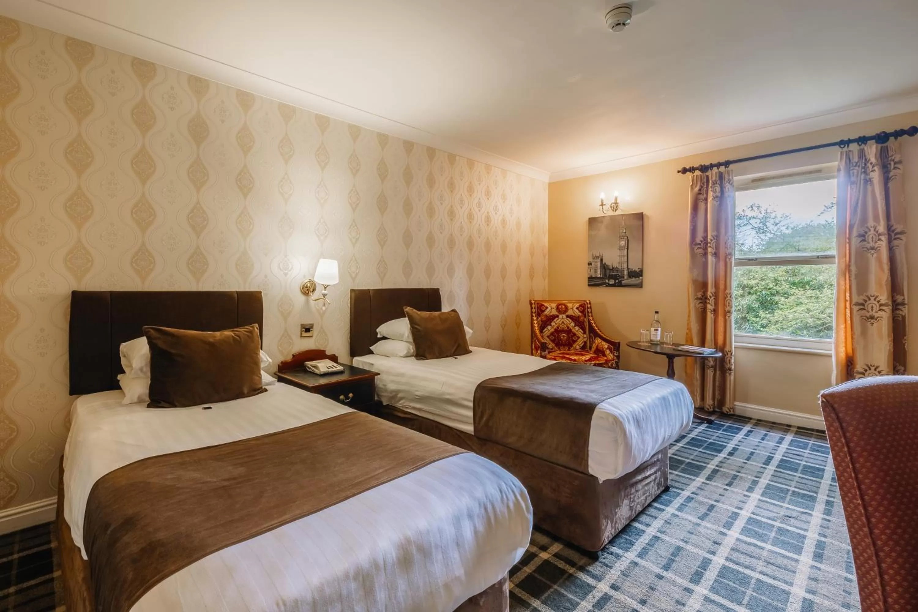 Photo of the whole room, Bed in Muthu Belstead Brook Hotel