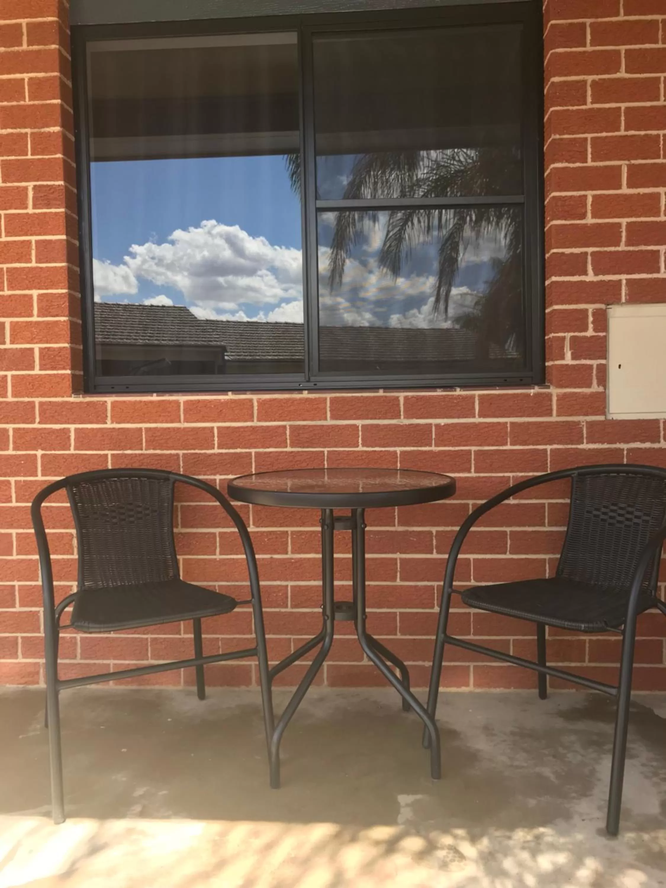 Patio in Kootingal Landview Motel