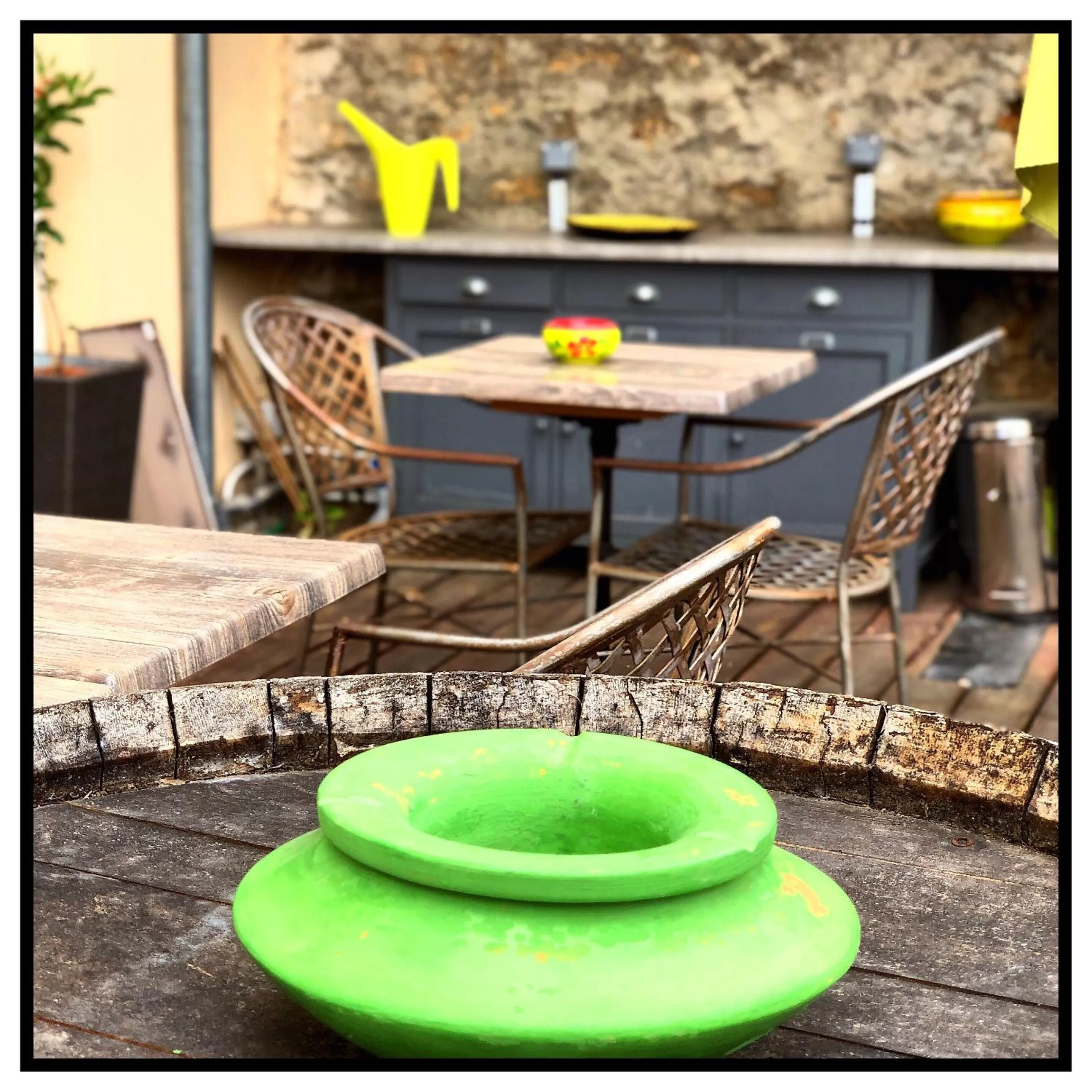 Patio in Dupain & Dubeurre Appart'Hôtel - Parking