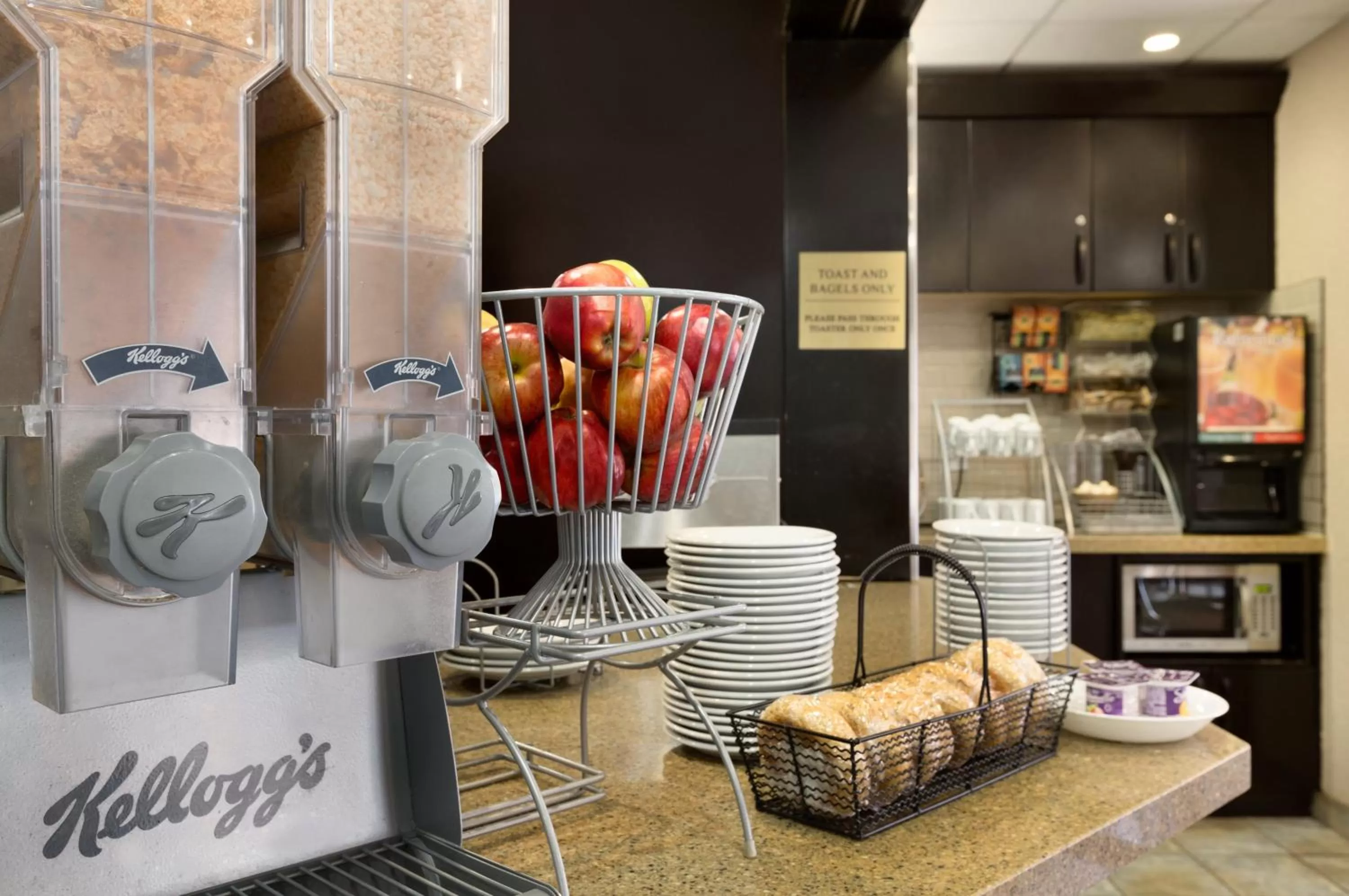 Restaurant/places to eat in Super 8 by Wyndham Calgary Shawnessy Area