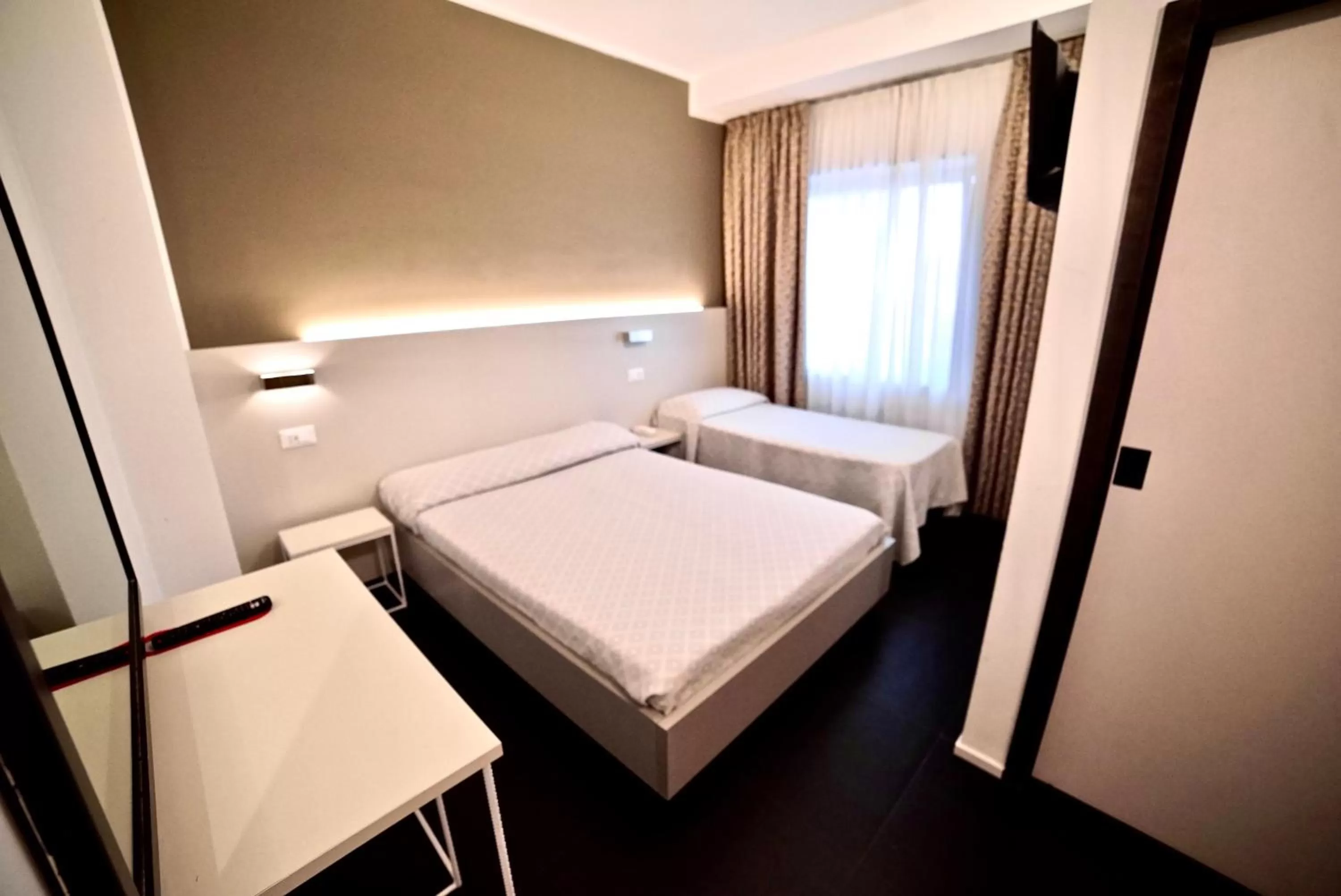 Bedroom, Bed in Hotel Centrale