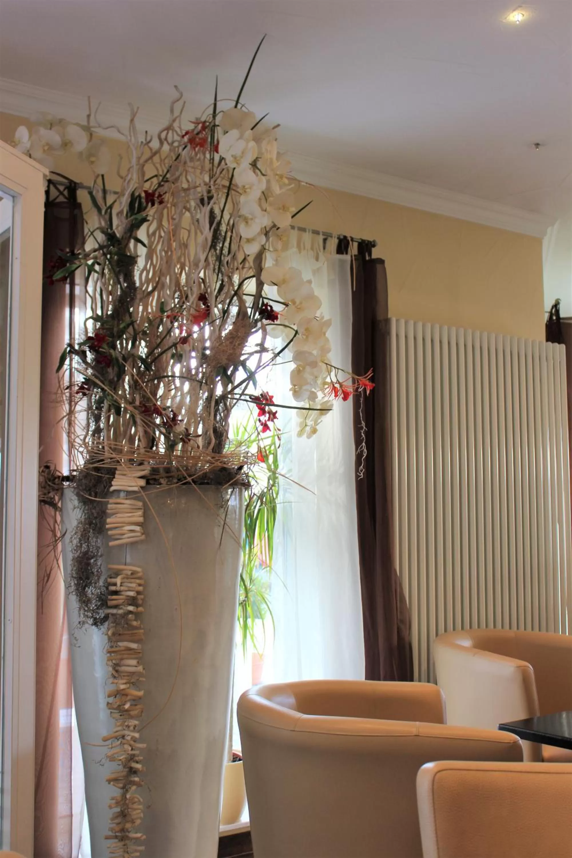 Communal lounge/ TV room in Hotel America