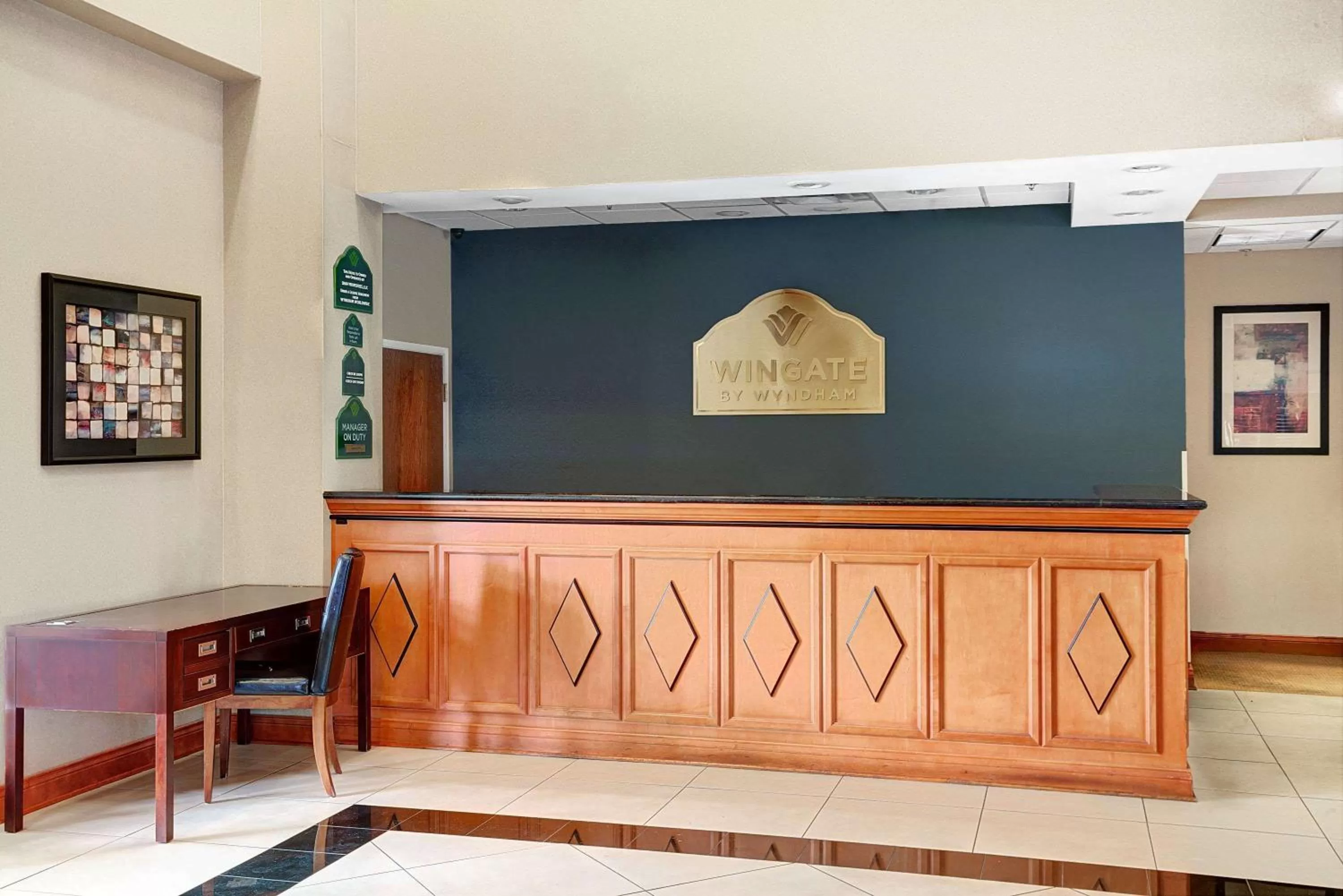 Lobby or reception in Wingate by Wyndham Atlanta Fairburn