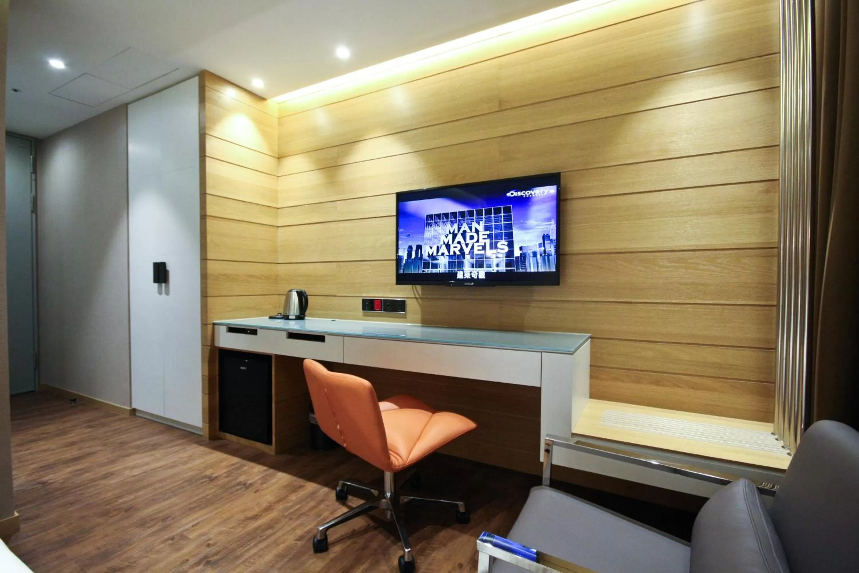 TV and multimedia in The Cloud Hotel