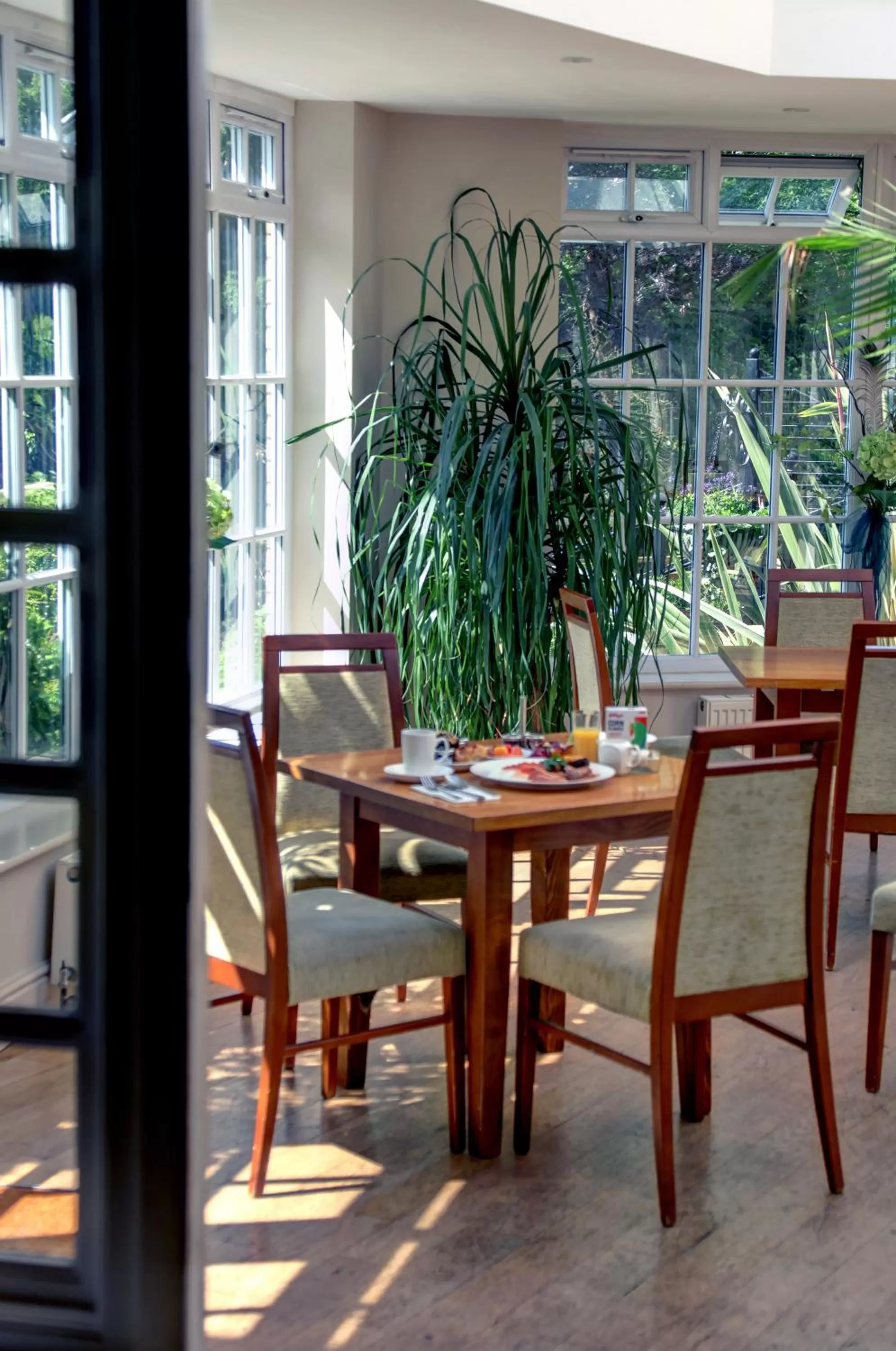 Breakfast in Ivy Hill Hotel, Sure Hotel Collection by Best Western