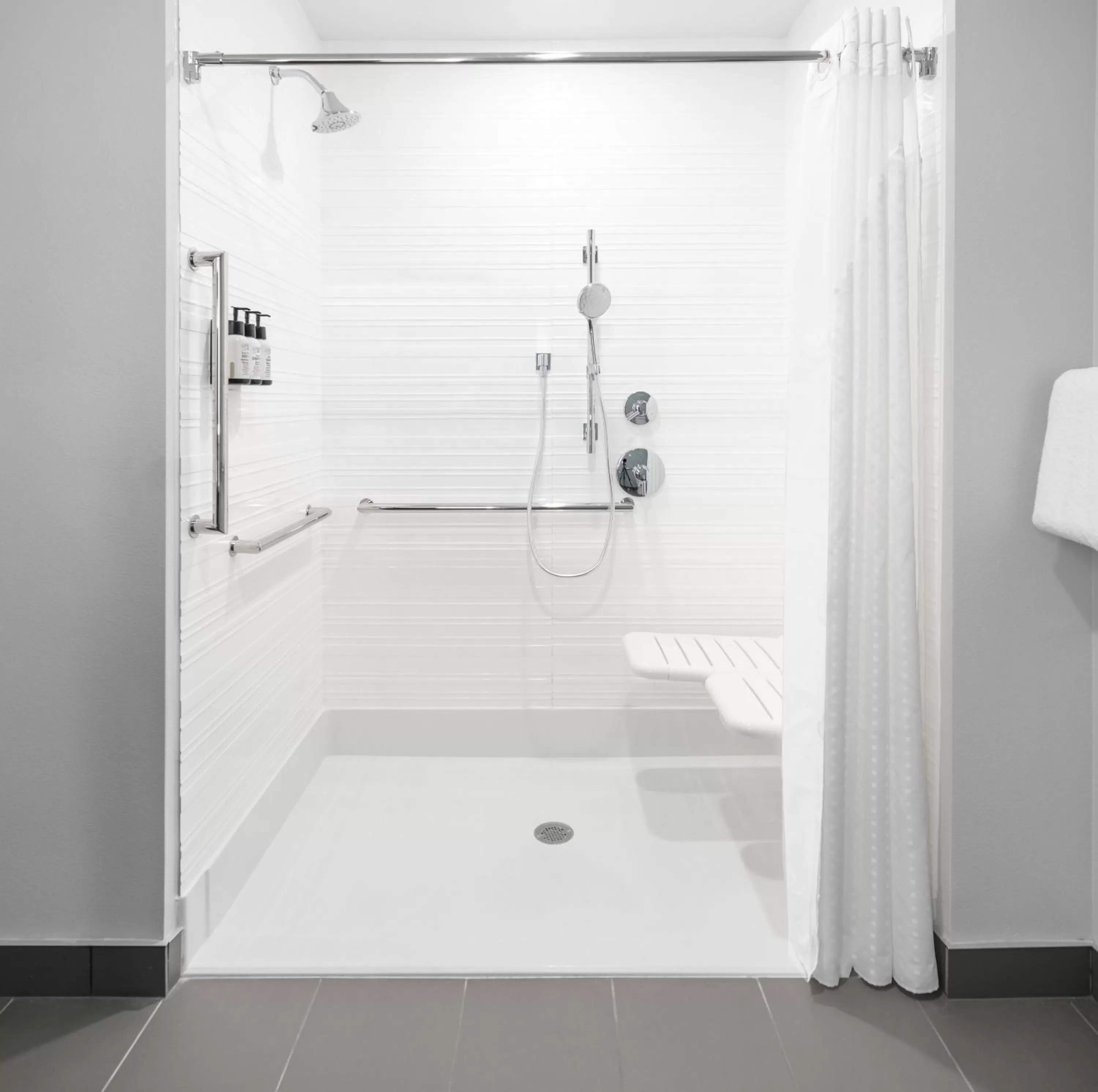 King Room - Mobility Access/Roll in Shower - Non-Smoking in Avid Hotels - Roseville - Minneapolis North, an IHG Hotel