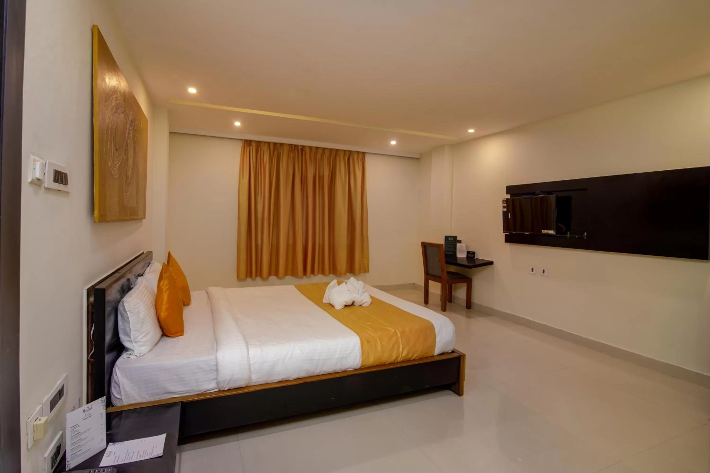 Bed in Muscatel Yavachi - 400 Mts from MG Marg