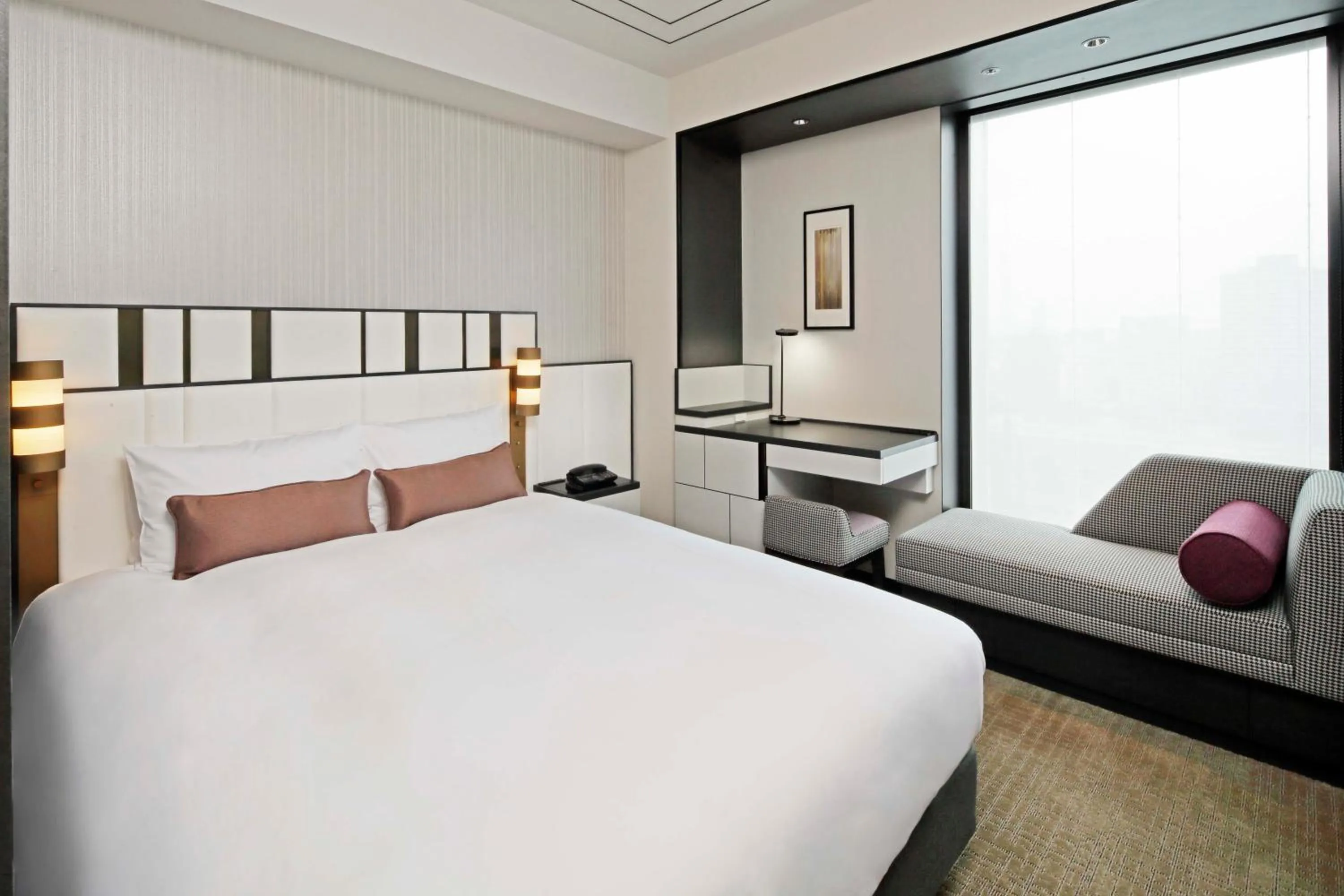 Photo of the whole room, Bed in KOKO HOTEL Premier Nihonbashi Hamacho