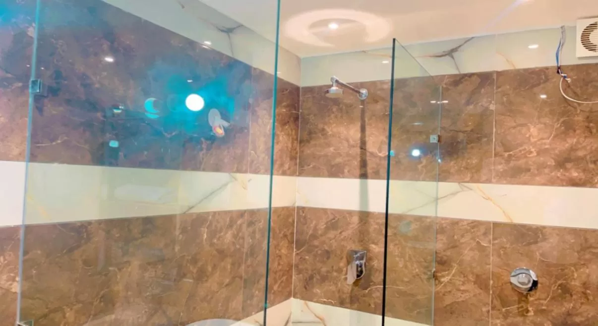 Bathroom in City View With Garden -5 Mins Walk From GOLDEN TEMPLE