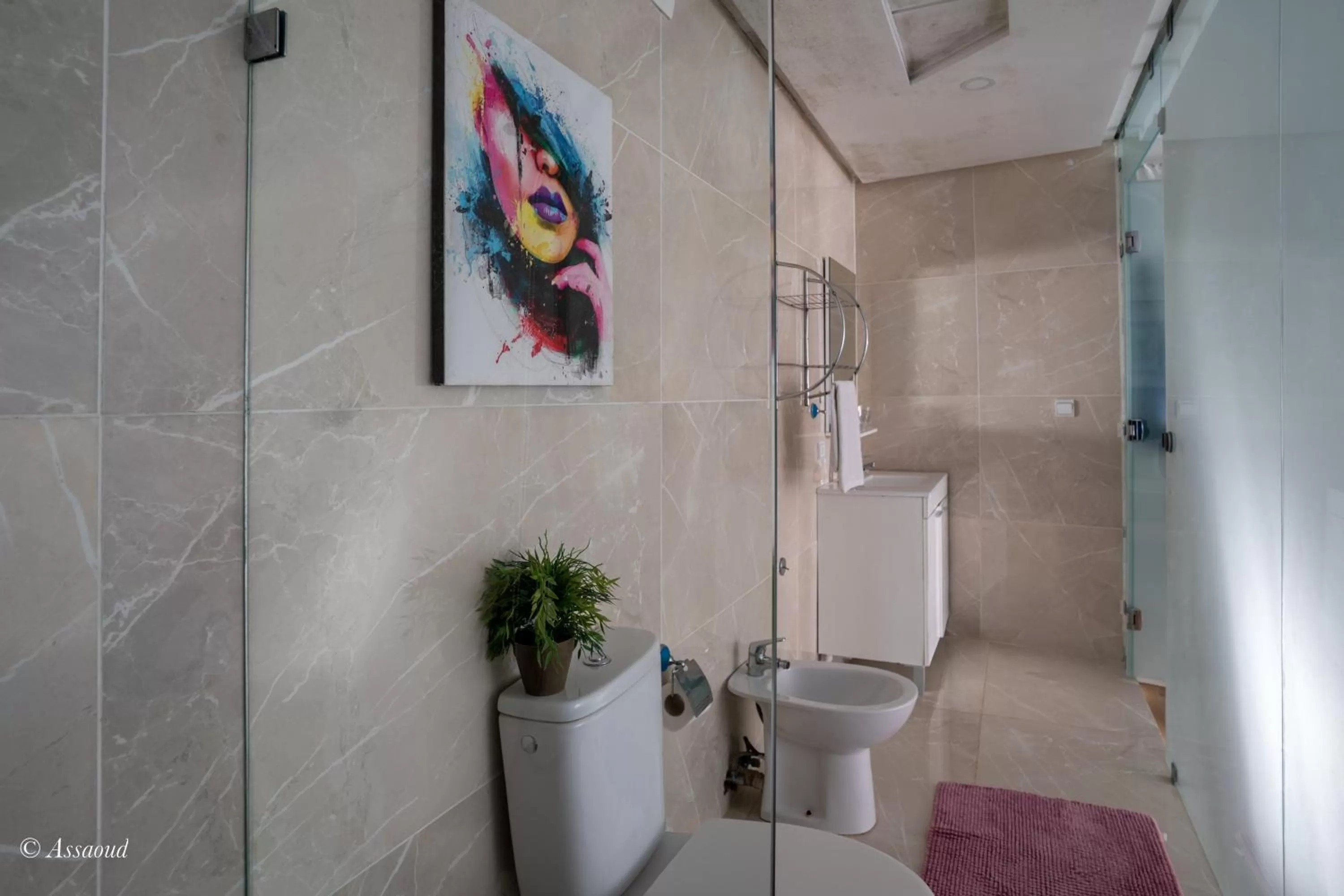 Bathroom in Hôtel ZIRYAB