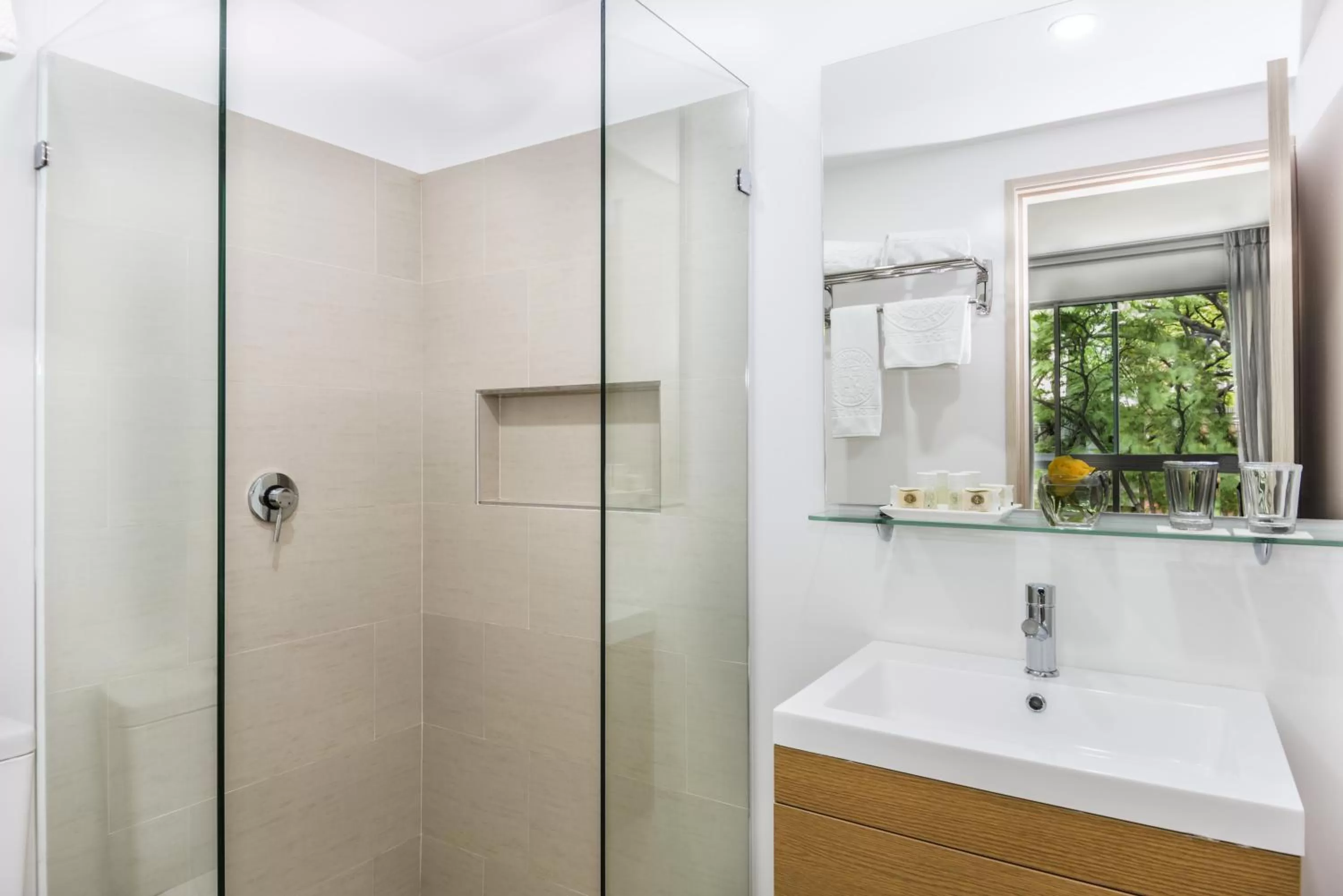 Shower in Hotel Asturias Medellin