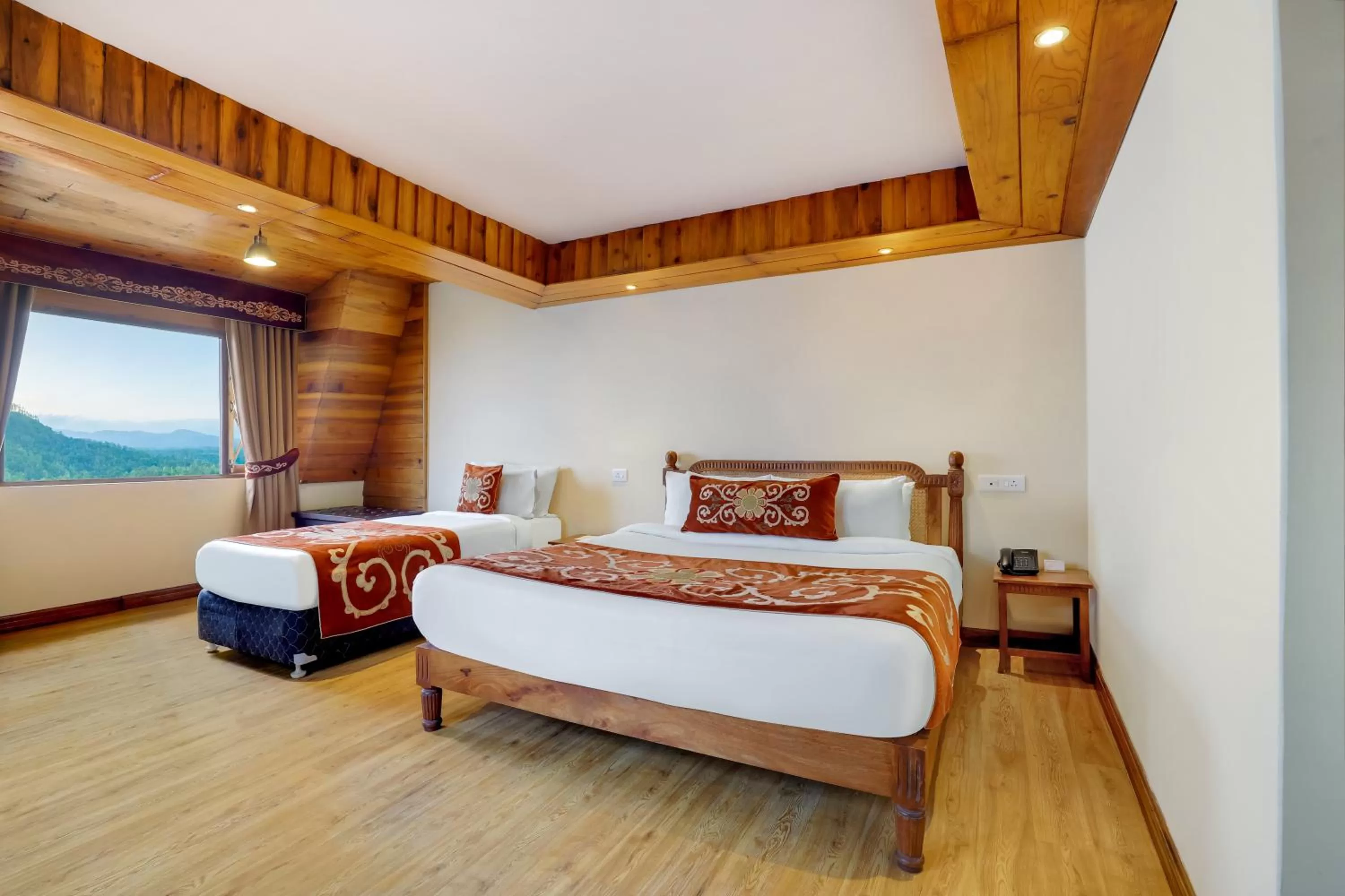 Bed in Summit Hermon Hotel & Spa