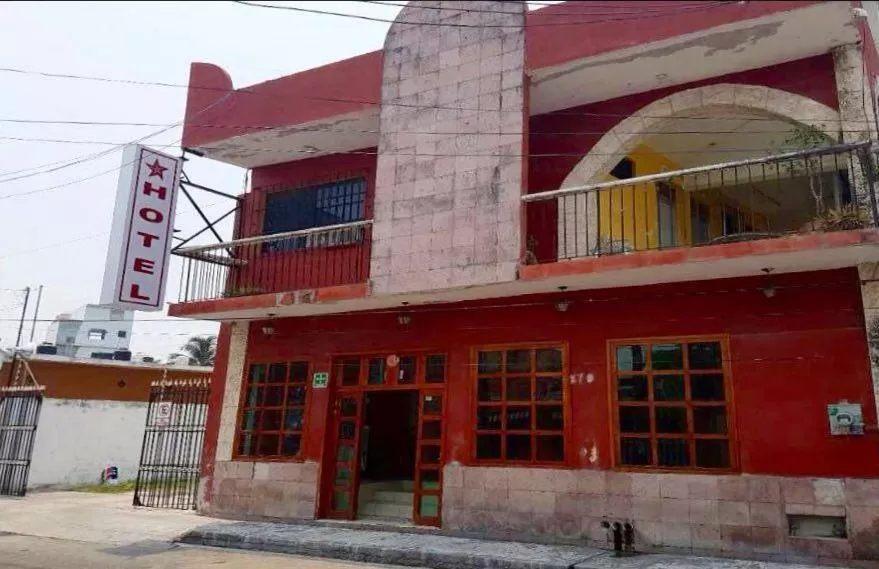 Property building in Hotel Estrella del Mar