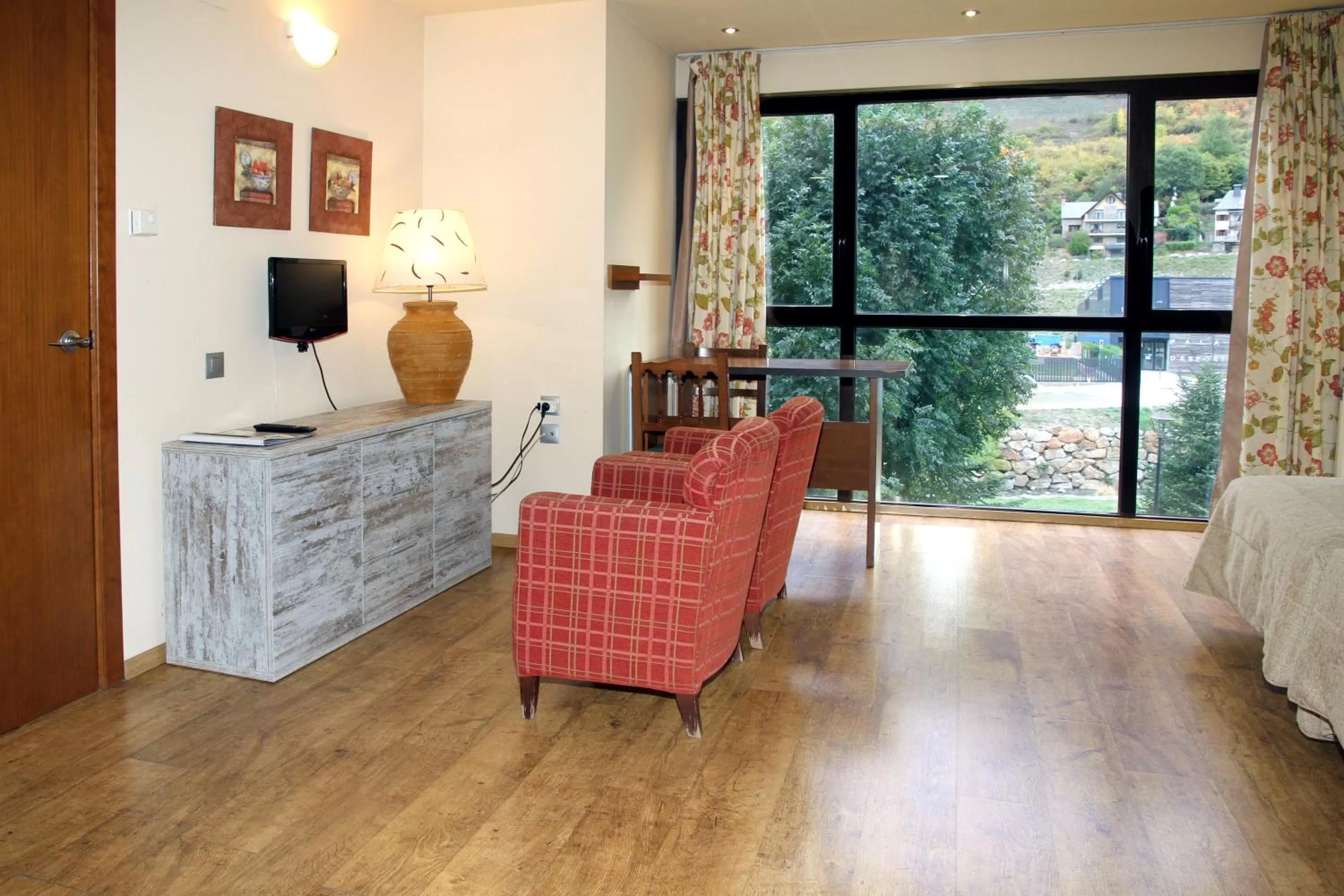 Bed in Aparthotel La Vall Blanca