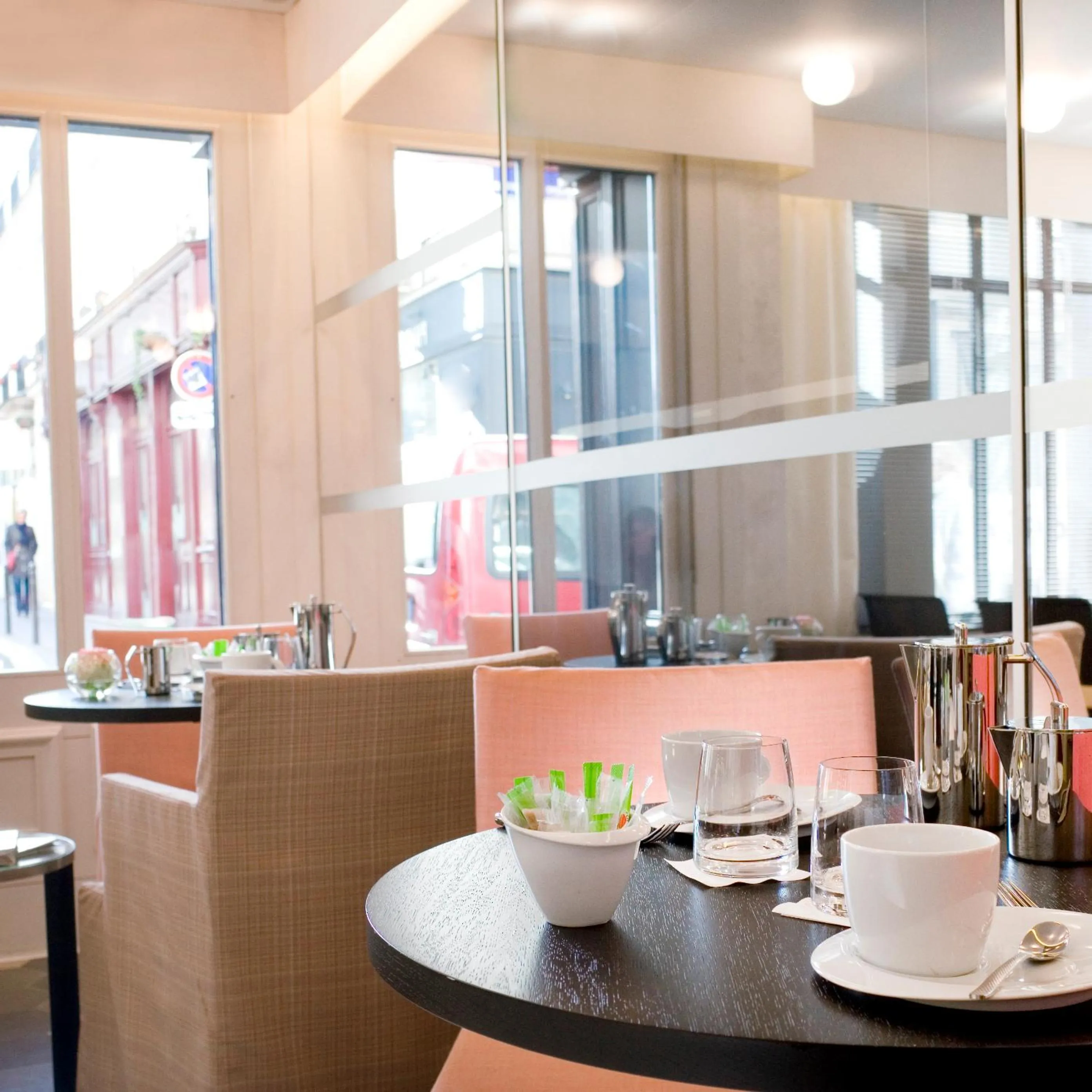 Restaurant/places to eat in Hotel Saint Dominique