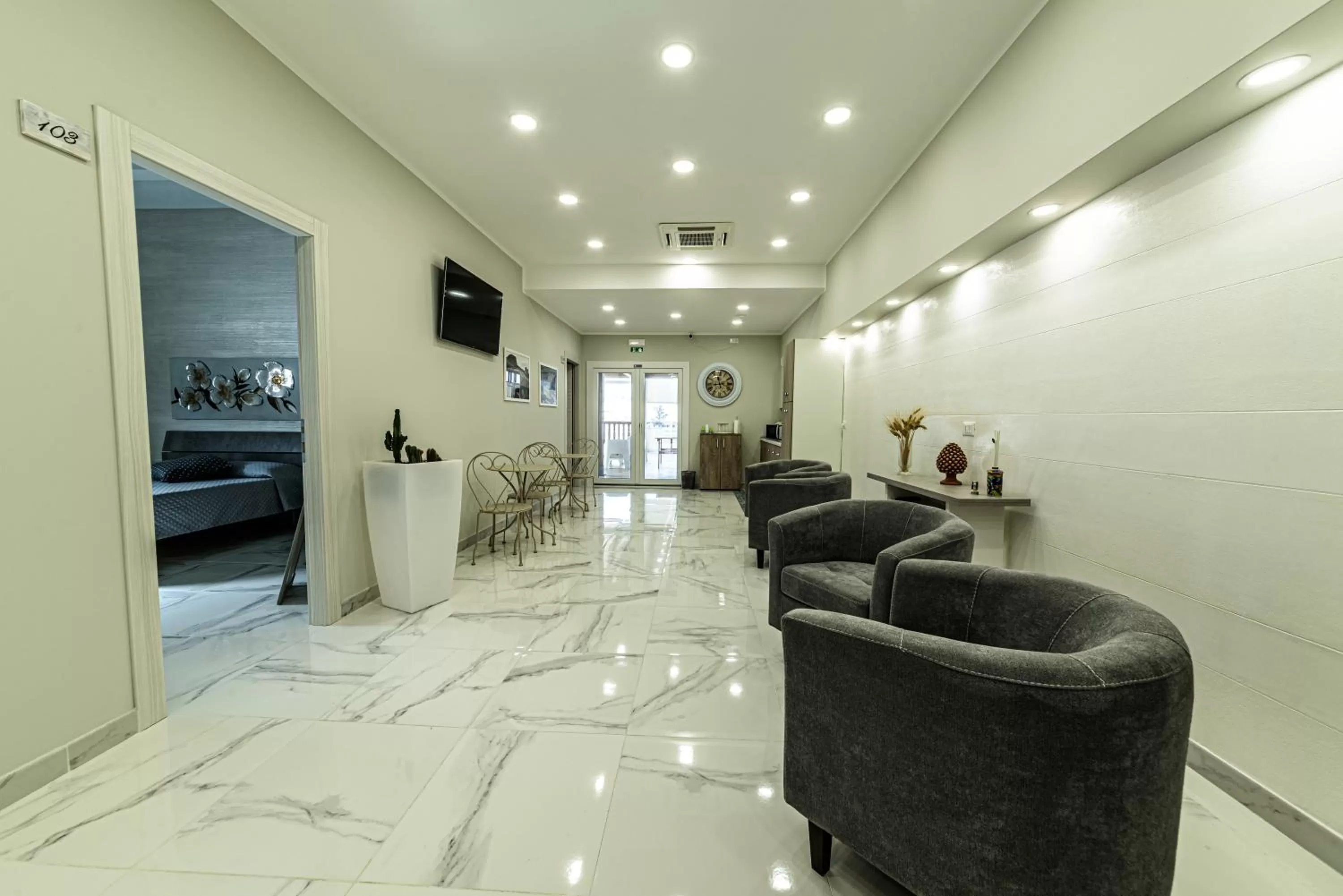 Living room in Corleone GUESTHOUSE