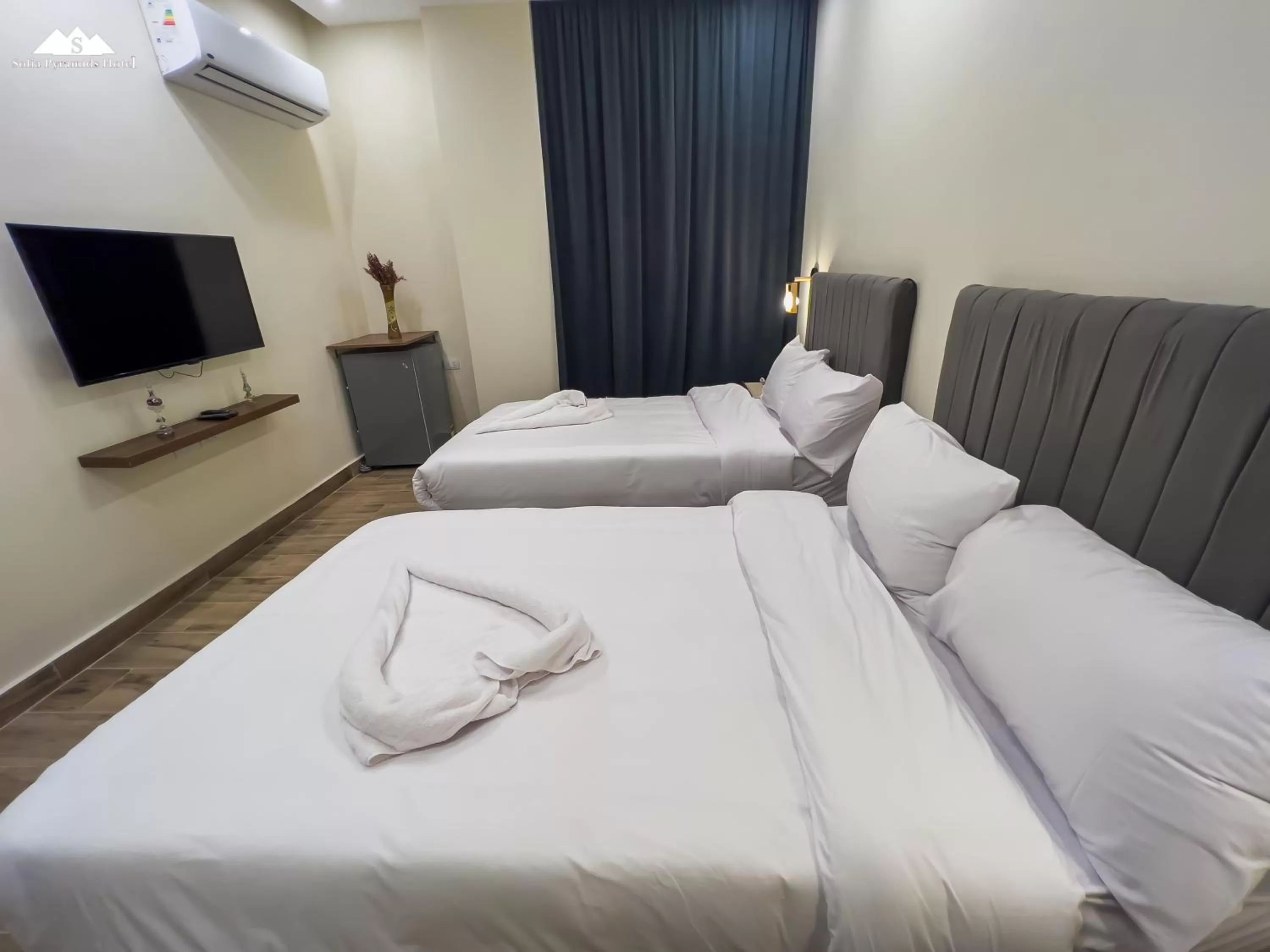 Bed in Sofia Pyramids Hotel