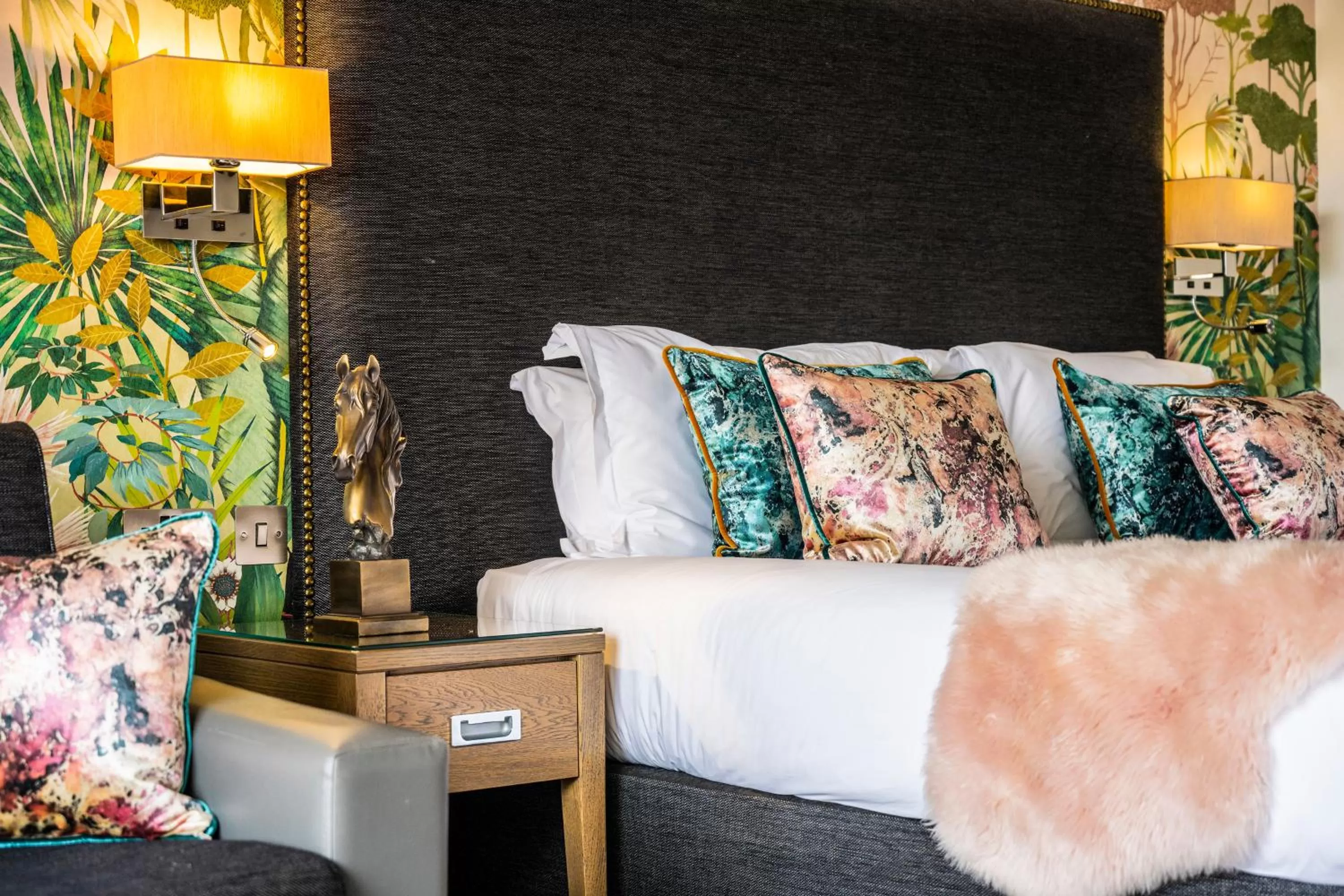 Bed in Skeabost House Hotel