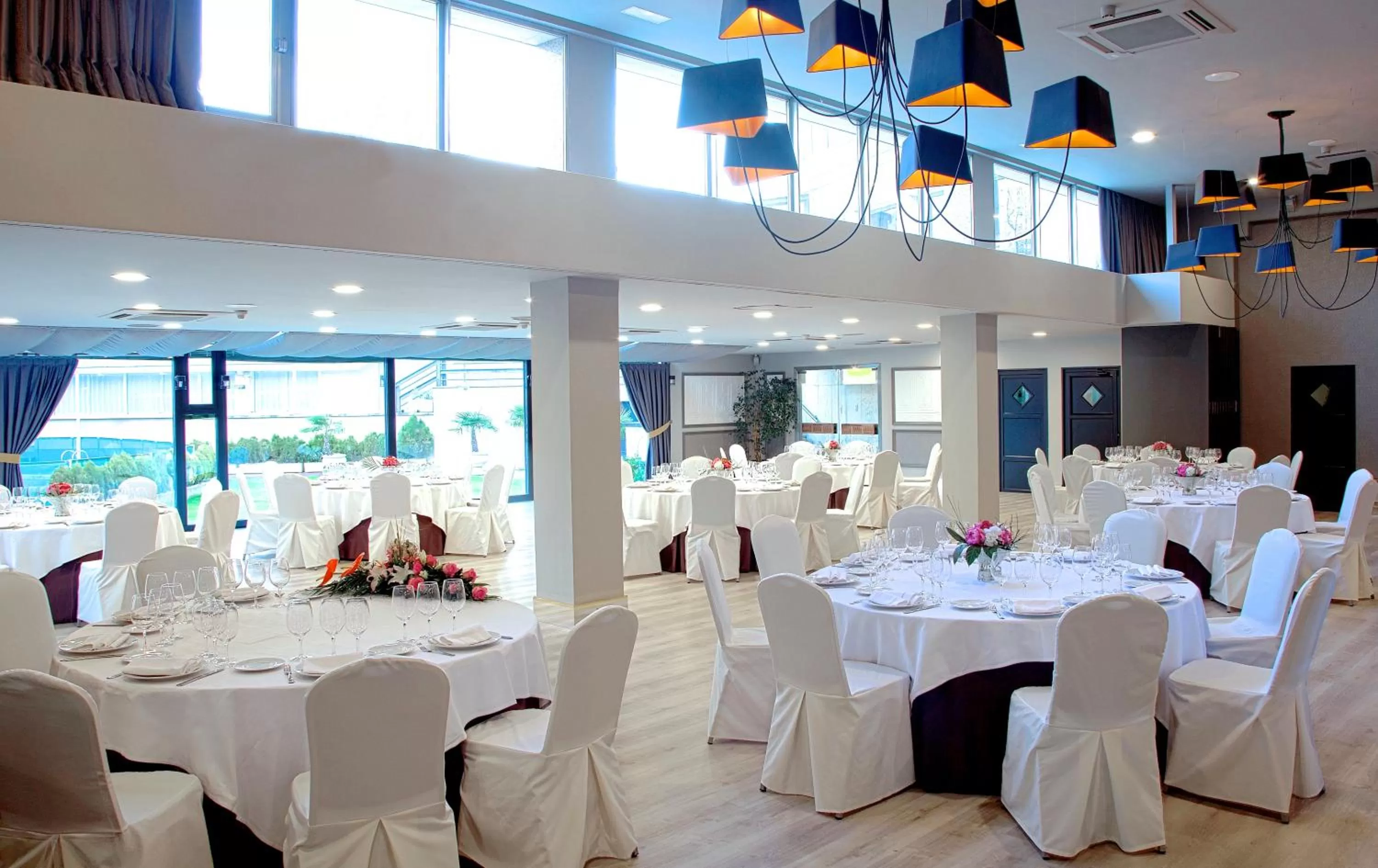 Restaurant/places to eat in Hotel Tres Reyes Pamplona