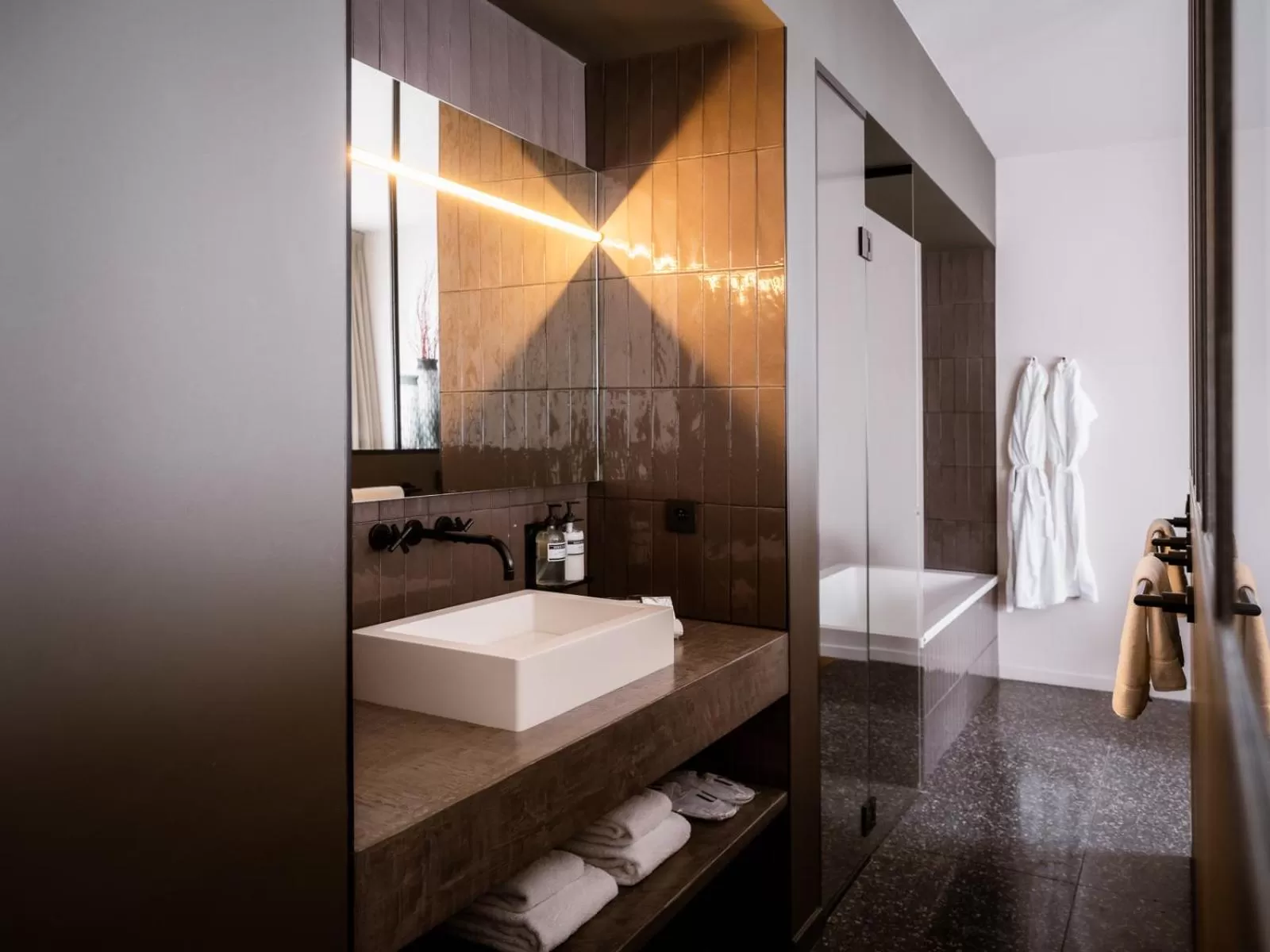 Bathroom in U Eat & Sleep Antwerp