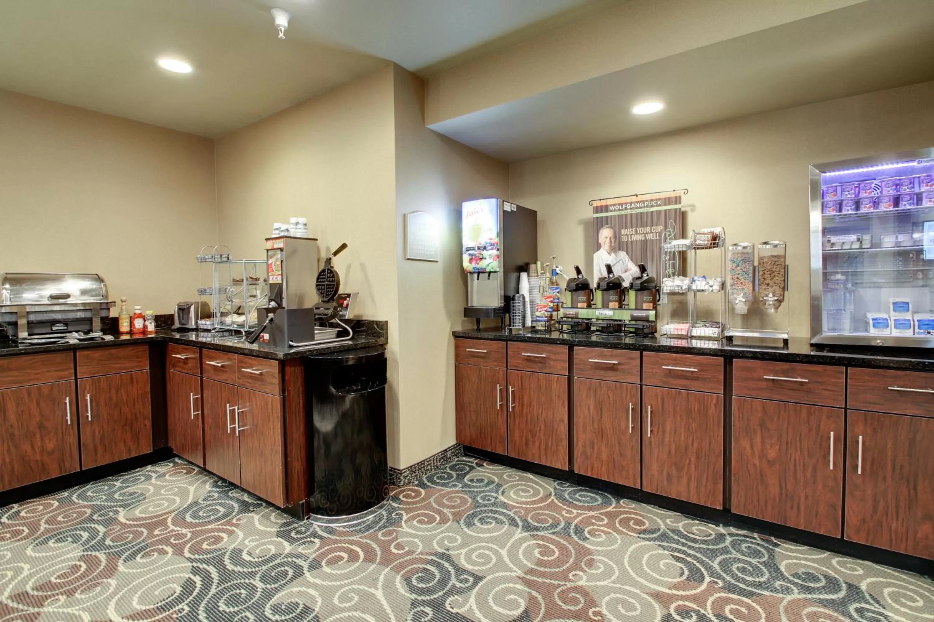 Lounge or bar in Cobblestone Inn & Suites - Schuyler