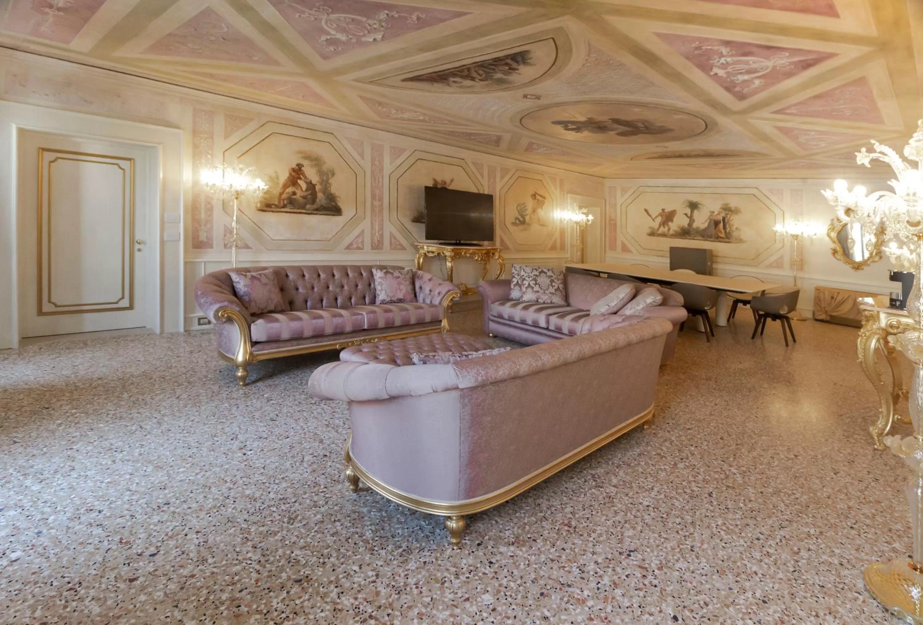 Living room in Ca' Bonfadini Historic Experience