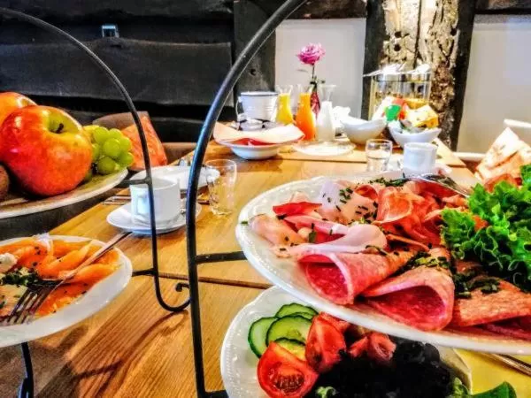 Buffet breakfast in Burg Wassenberg