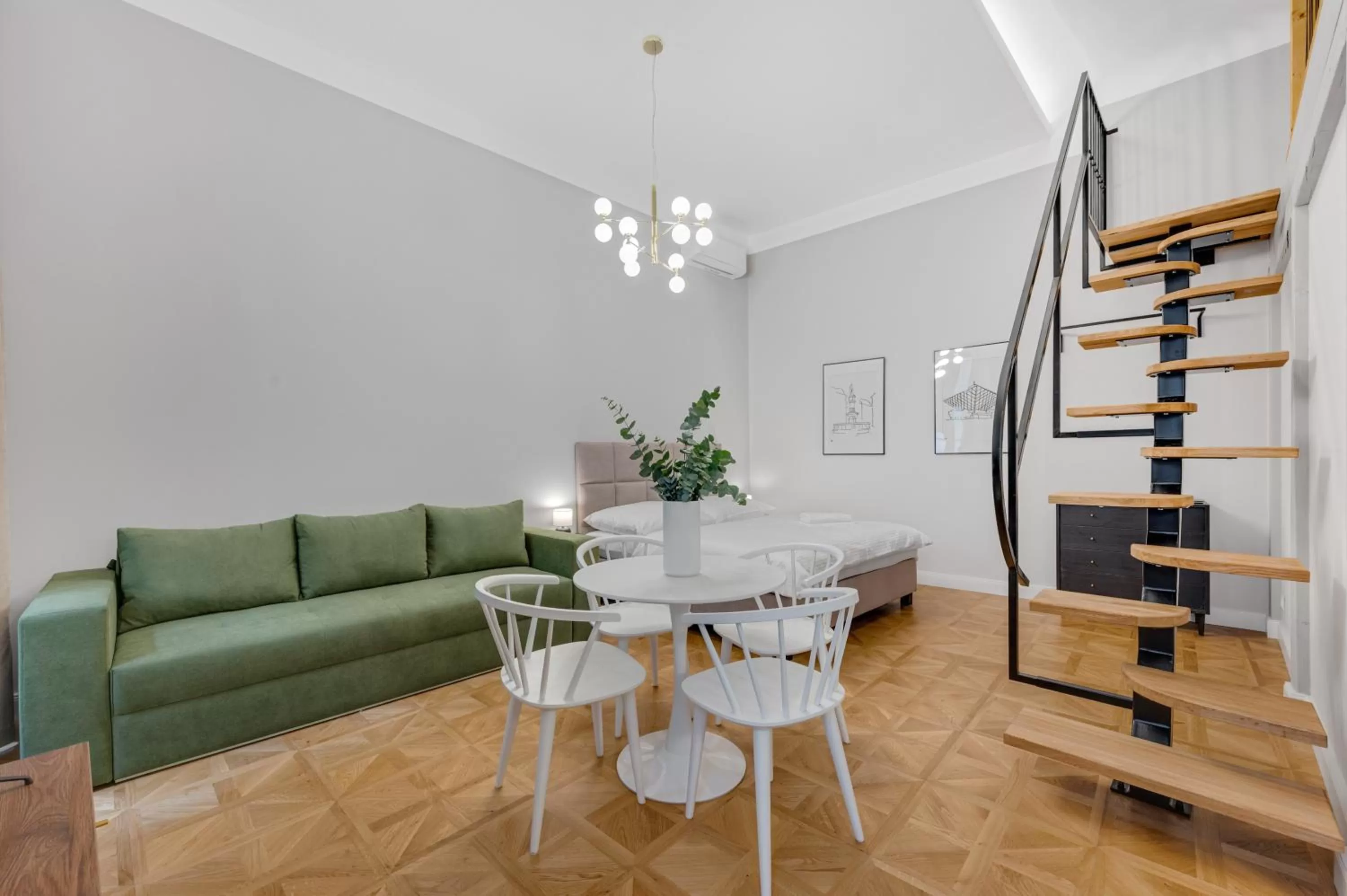 Photo of the whole room in Palace Apartments