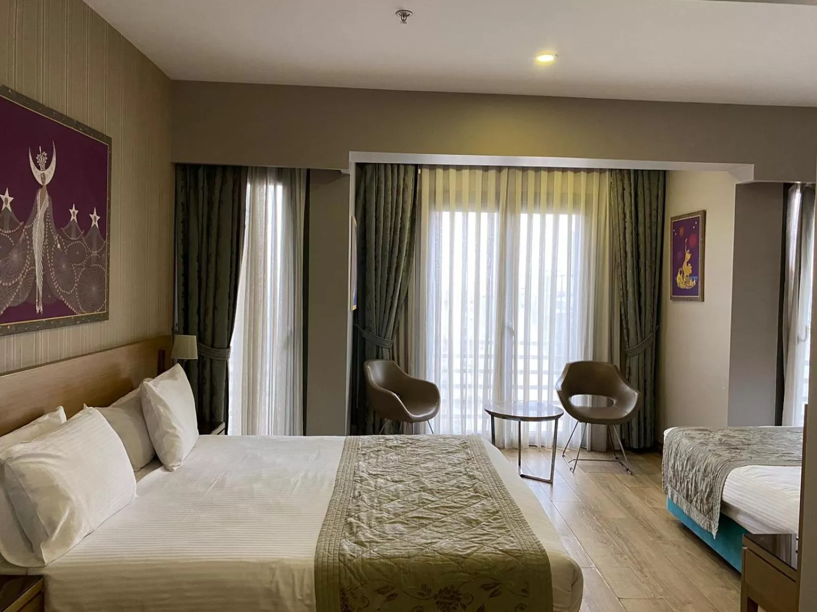 Bed in Taximist Hotel