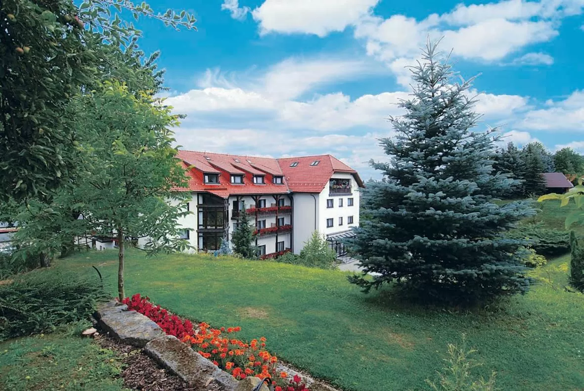 Facade/entrance, Property Building in Hotel Zur Post