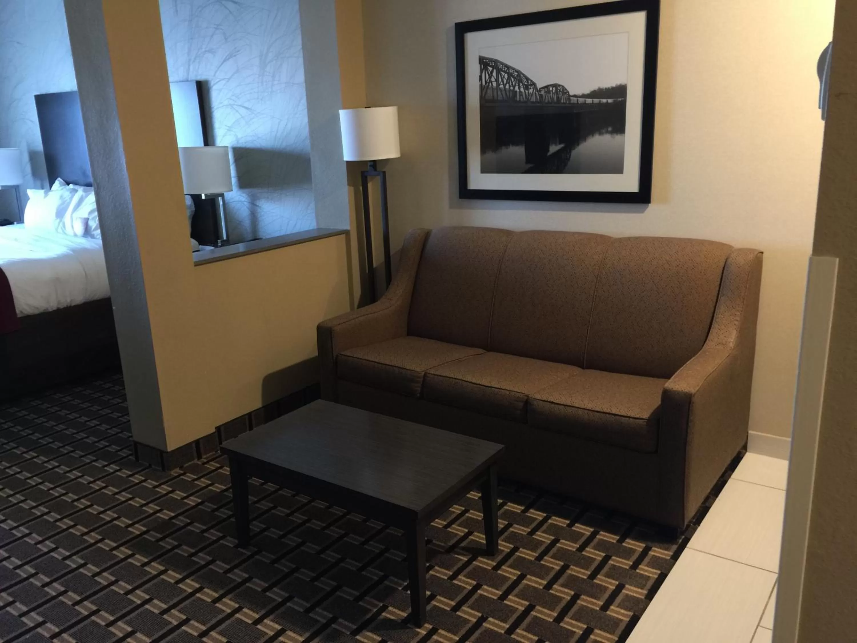 Comfort Suites Uniontown