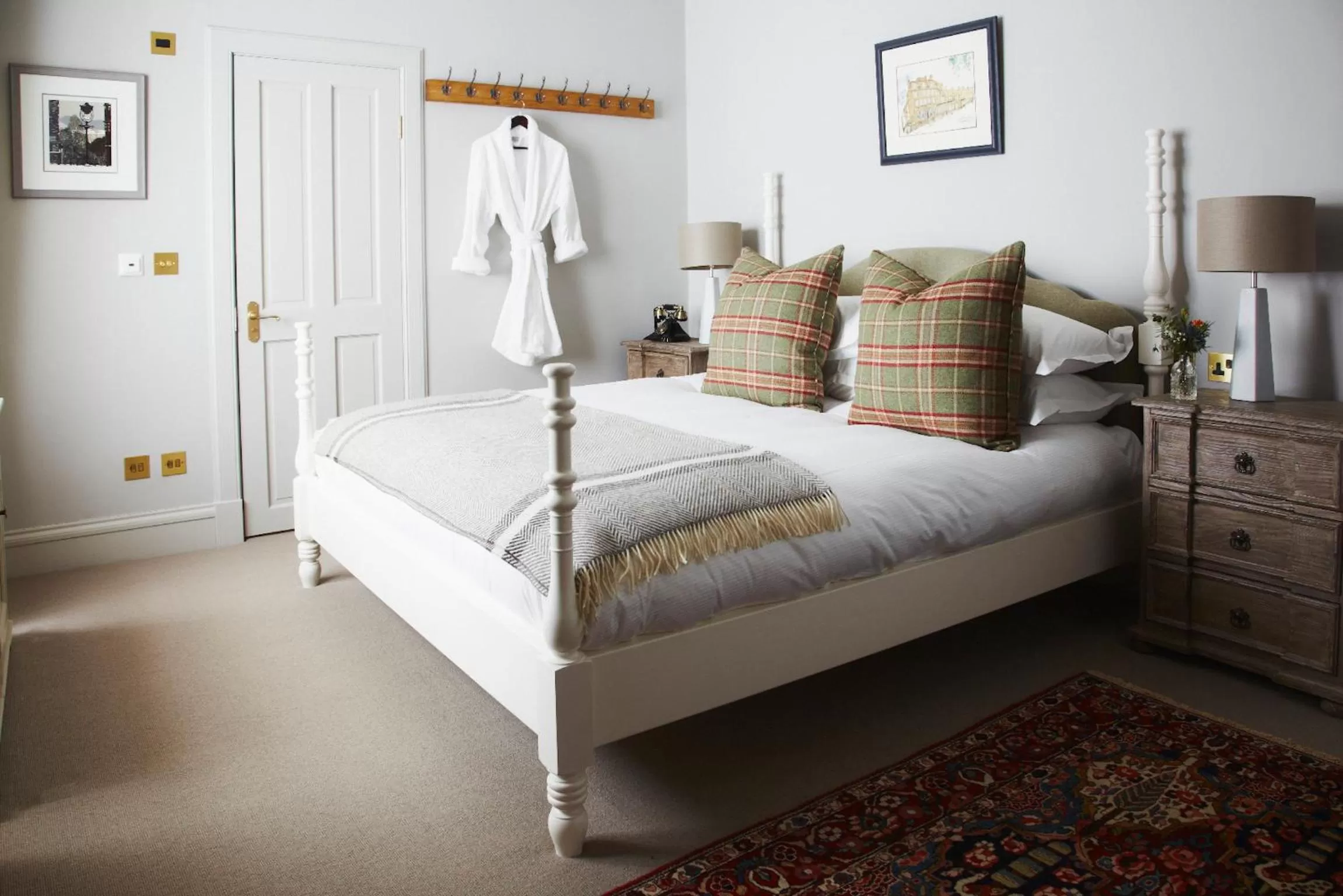 Bed in The Roseate Edinburgh - Small Luxury Hotels of the World