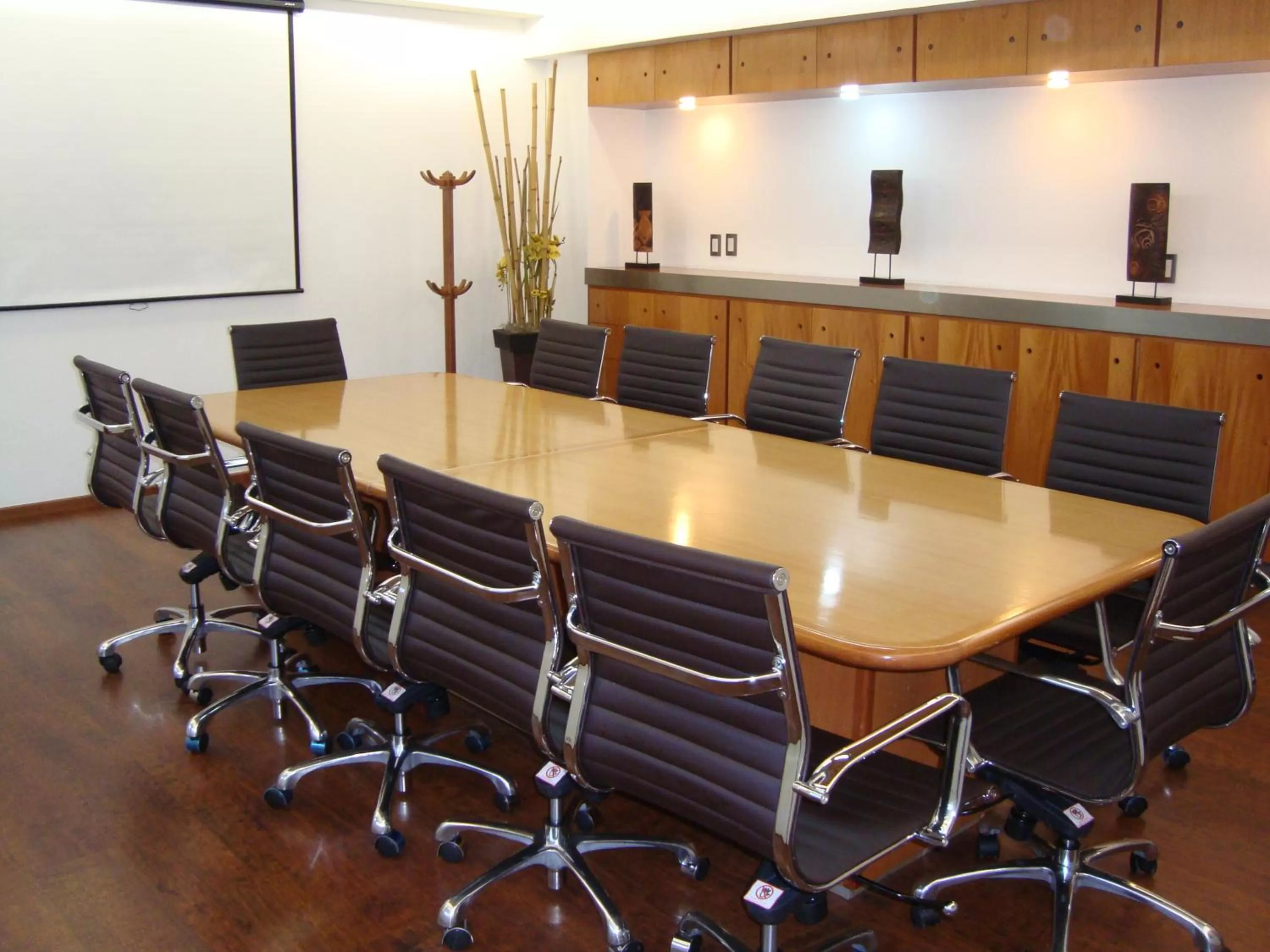 Meeting/conference room in Suites Inn la Muralla Hotel & Spa
