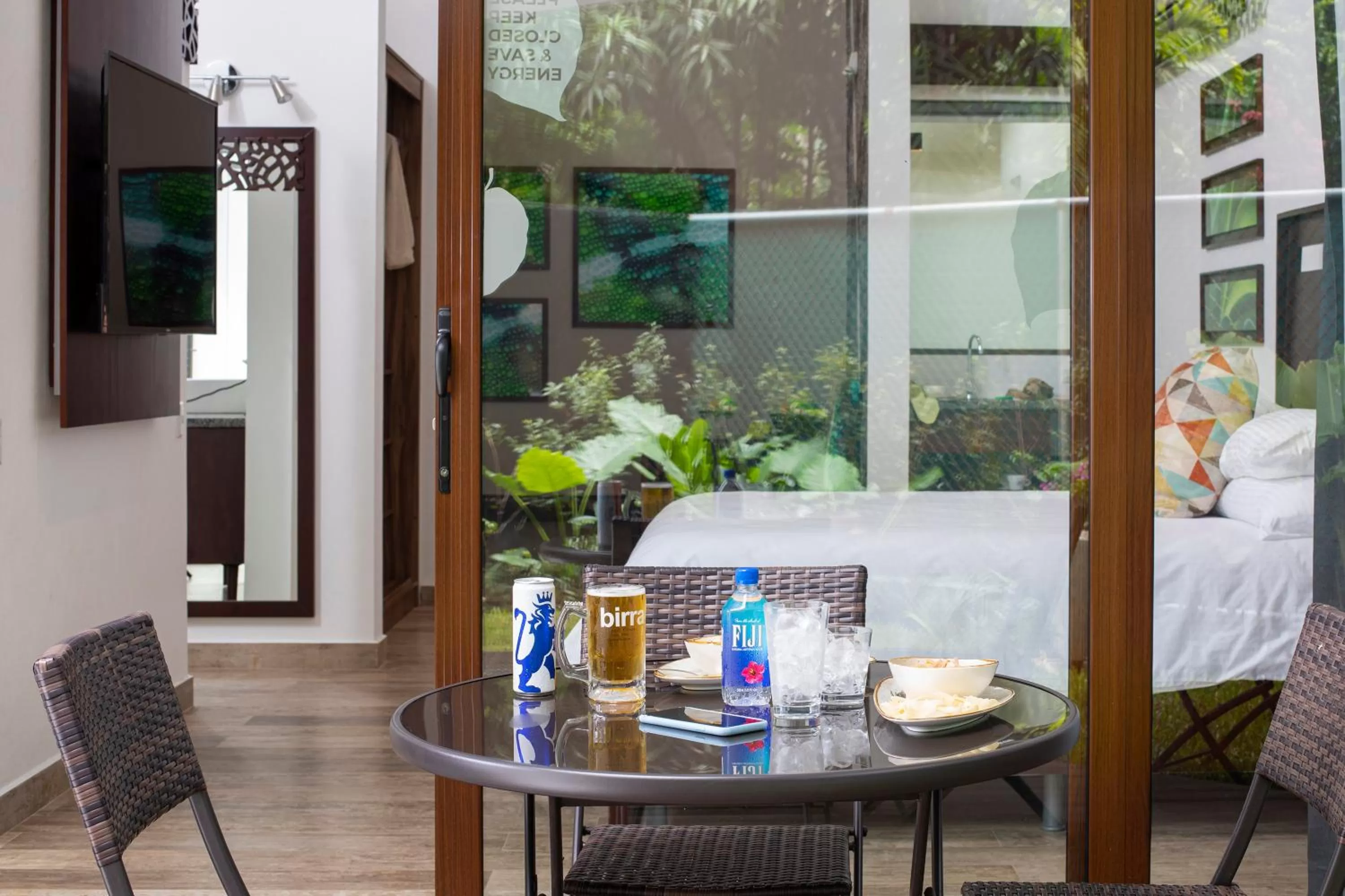 Patio in Pumilio Mountain & Ocean Hotel