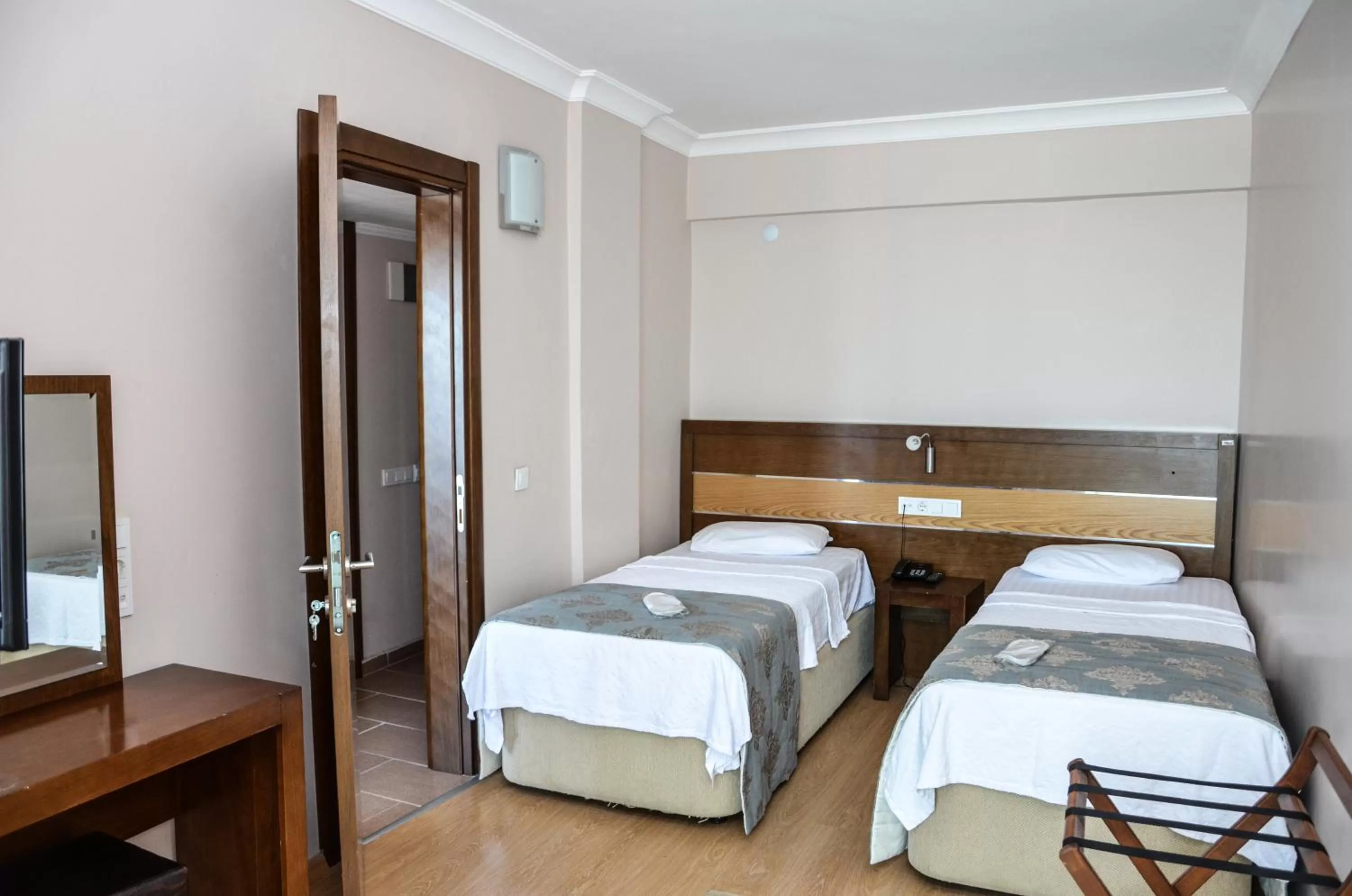 Photo of the whole room in Perla Hotel